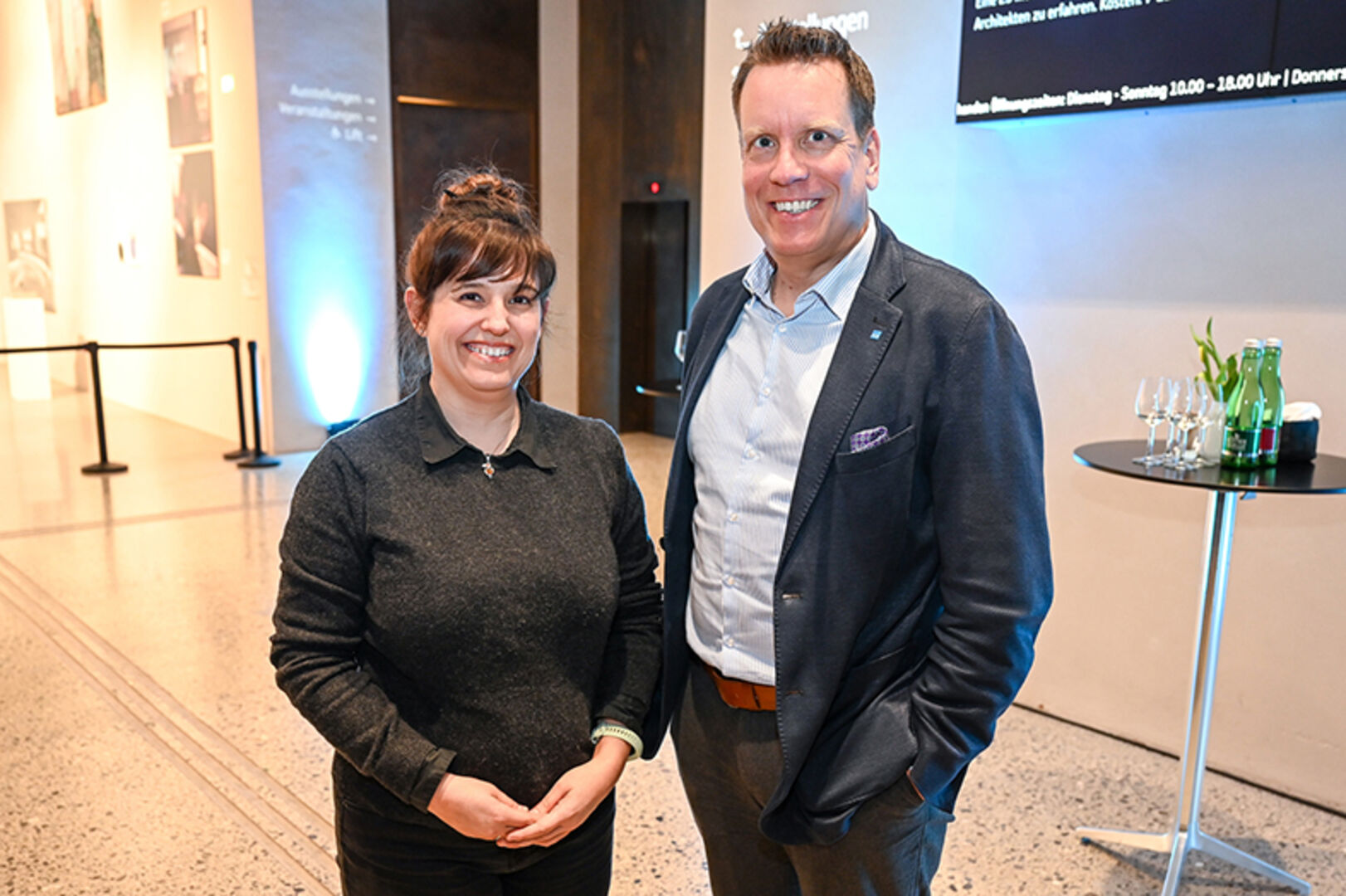 Veronika Schreck (Schlossmuseum Linz) und Stephan Bohle (Hypo Vorarlberg)