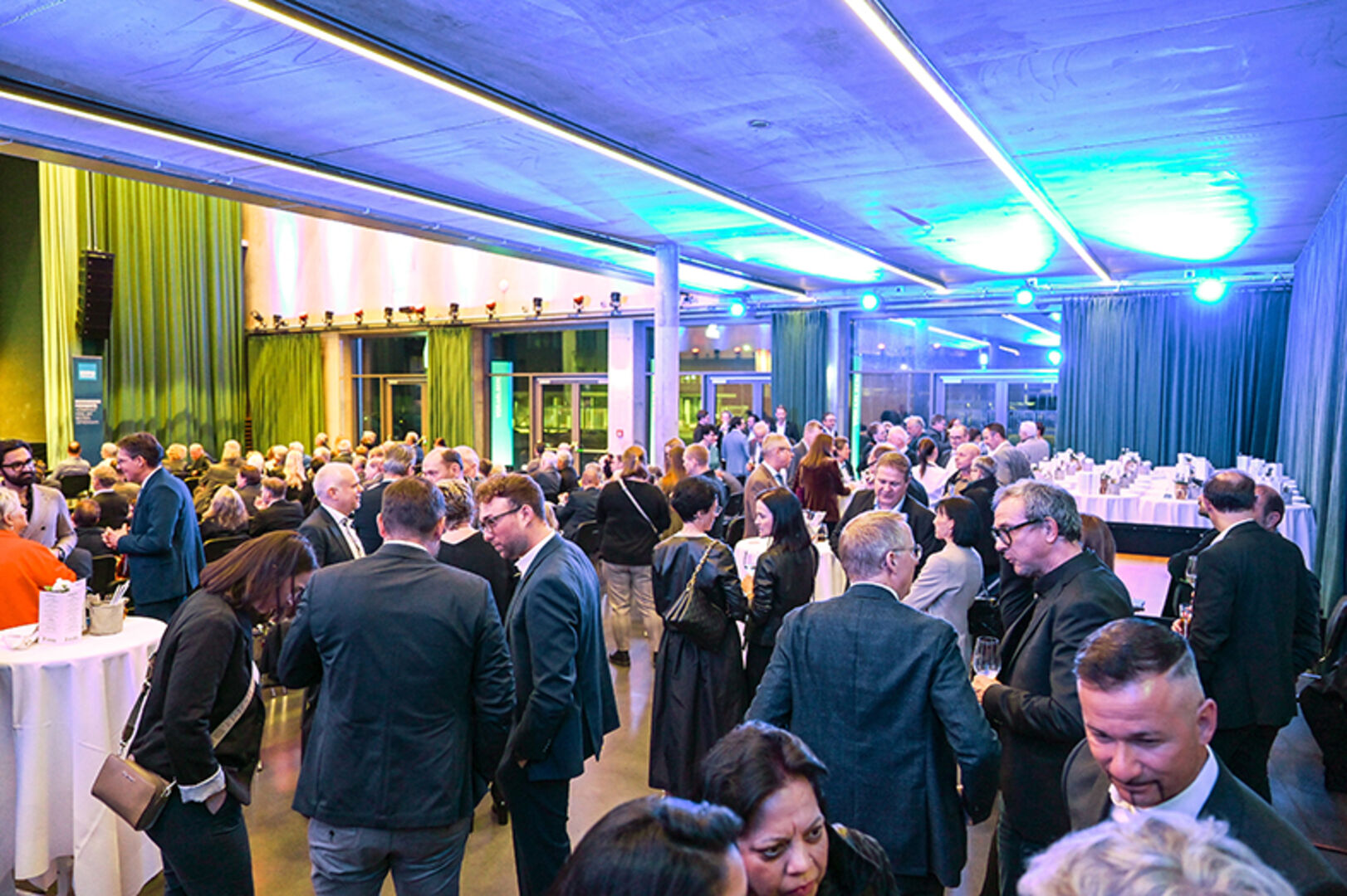 Über 200 wertpapierinteressierte Kund:innen genossen den Abend.