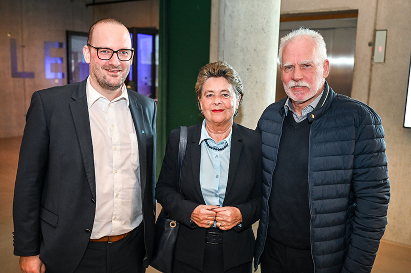 Mario Schneider (Hypo Bregenz) mit  Regina und Herbert Fiel aus Bregenz  (v. li.)