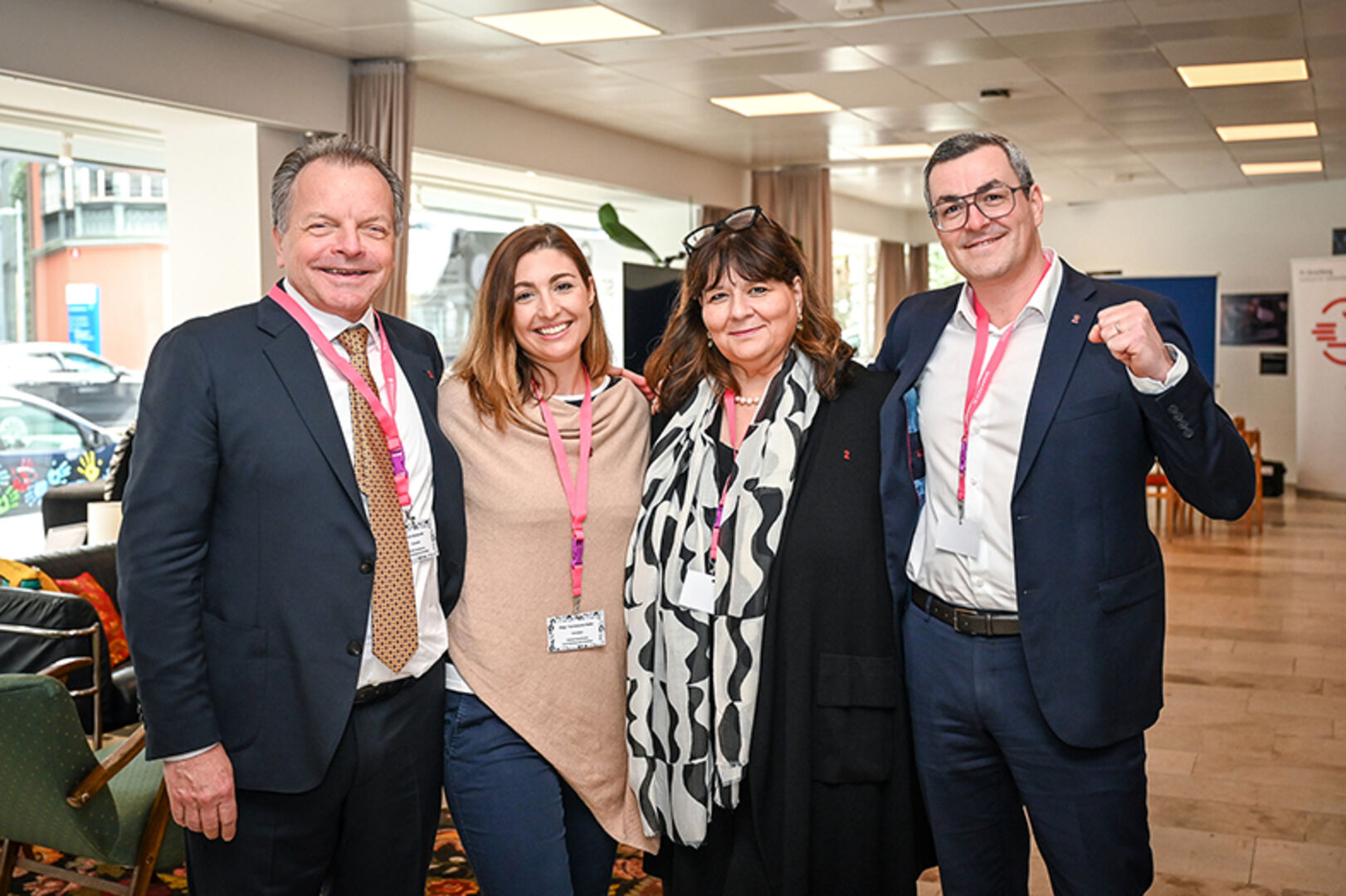 Ehrenamtliches Vorstandsteam der Zweite Sparkasse: Günter  Benischek (CEO), Carmencita Nader, Karin Wochele-Thoma und Robert Schmidbauer (v. li.)
