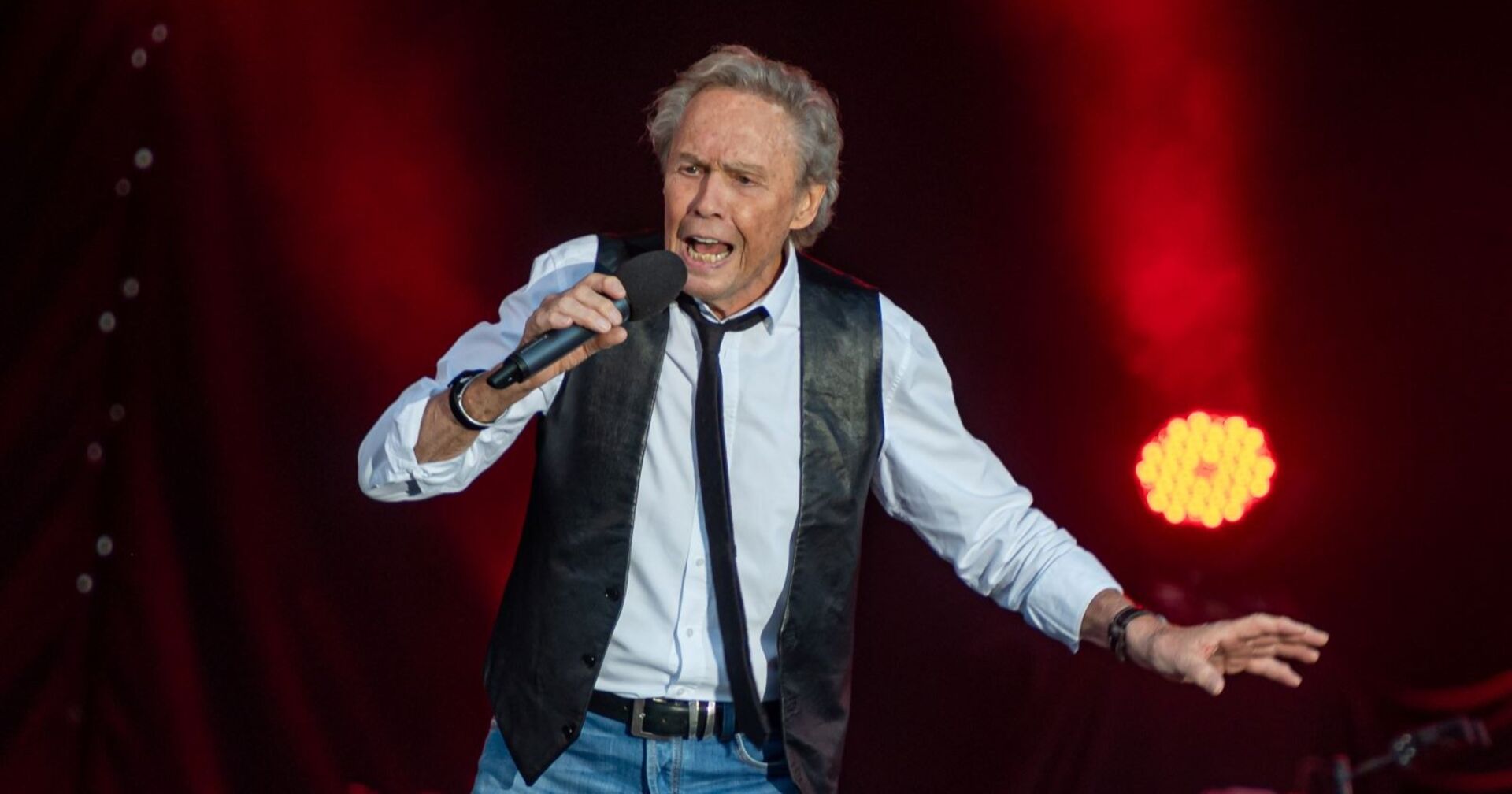 eter KRAUS &amp; Band mit &quot;Schön war die Zeit - Die Kulthits der wilden 50er und 60er&quot; am 30.7.2022 auf der Donaubühne in Tulln an der Donau