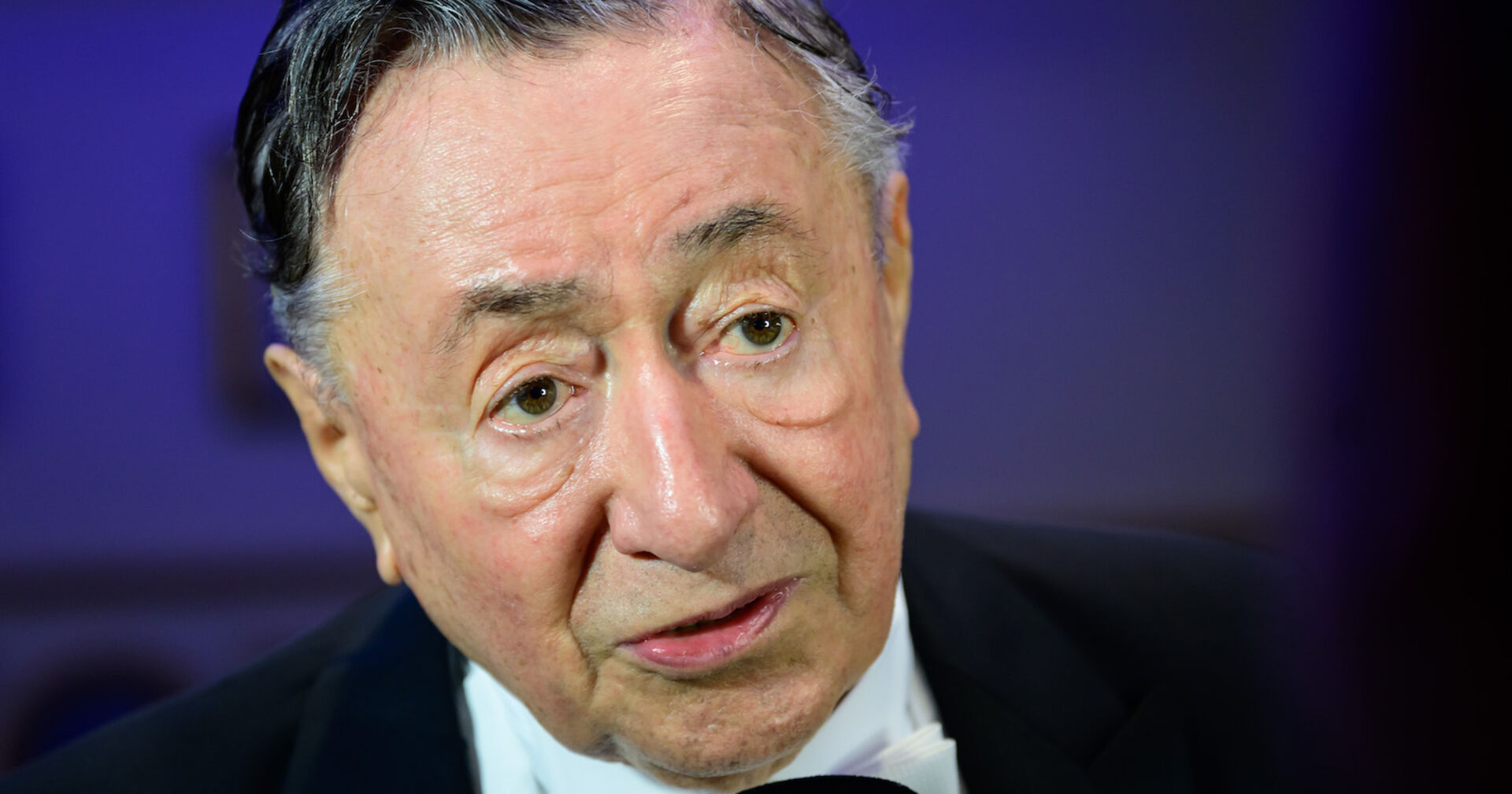 Richard Lugner bei einem Interview.