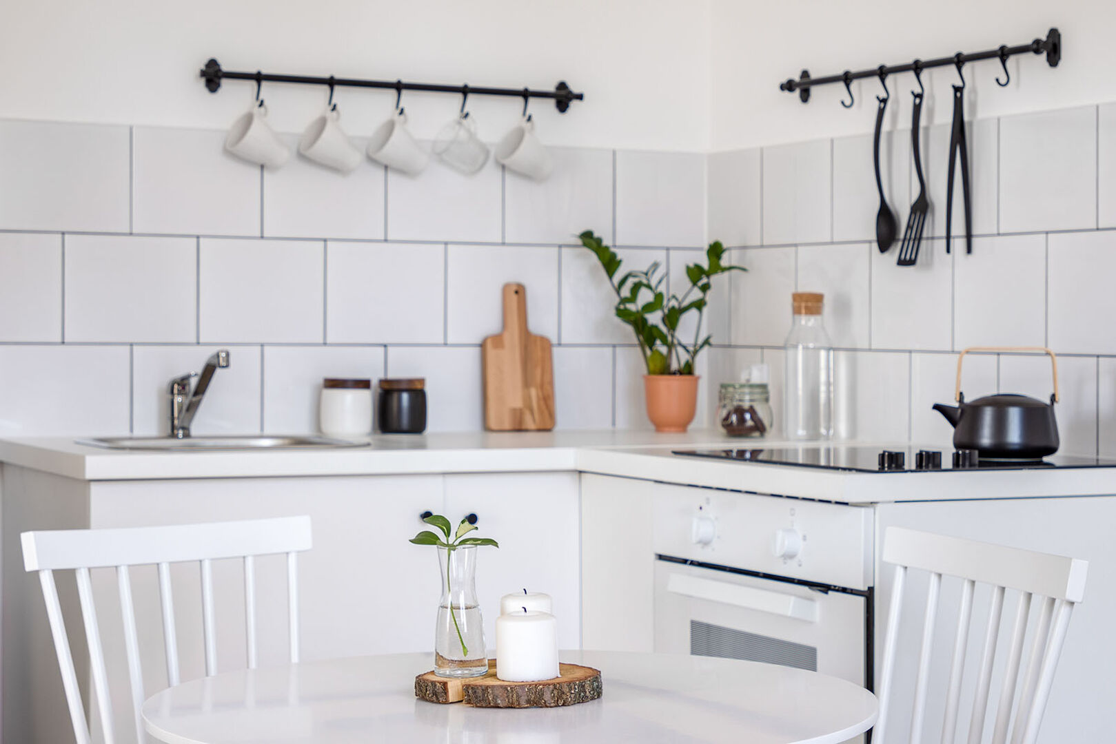 Küche mit Wandhaken | Credit: iStock.com/in4mal