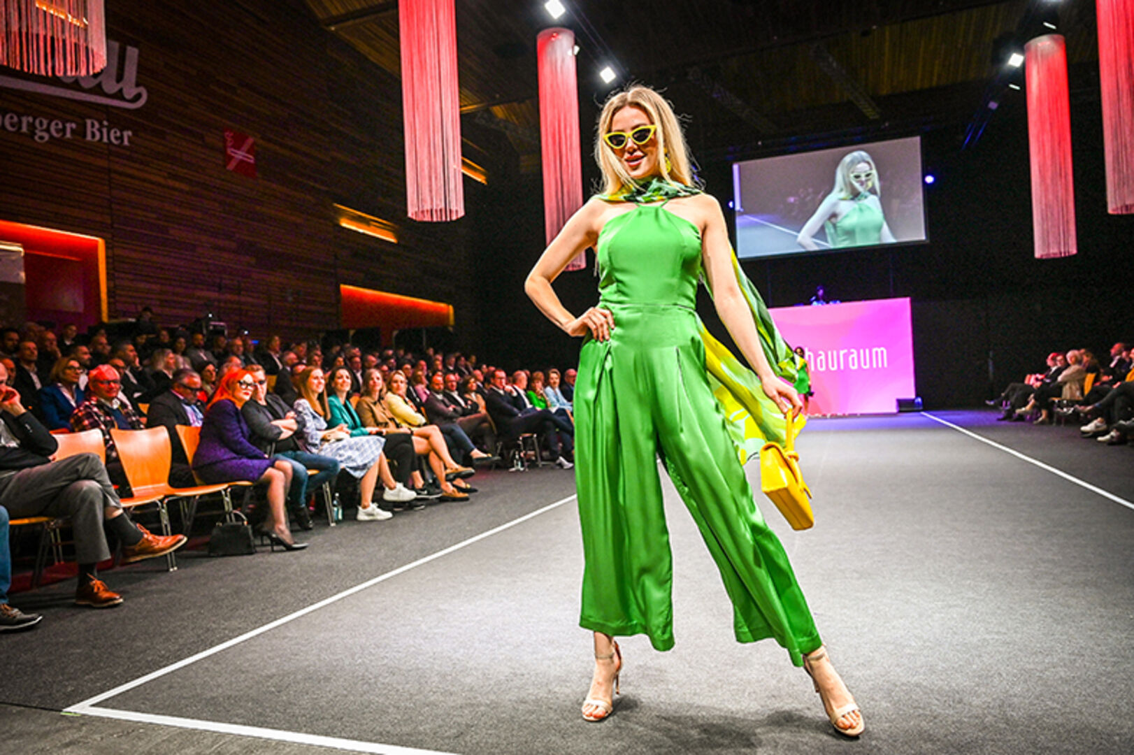 Das neue konzipierte Format der ModeSCHAU!, das sich an den internationalen Fashion Weeks orientiert, wurde bei der Eröffnung vorgestellt.