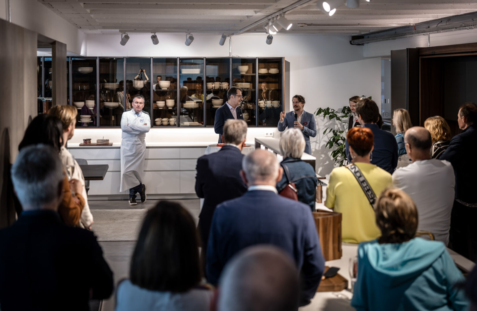 Eröffnungs-Gäste, Koch und Hausherr