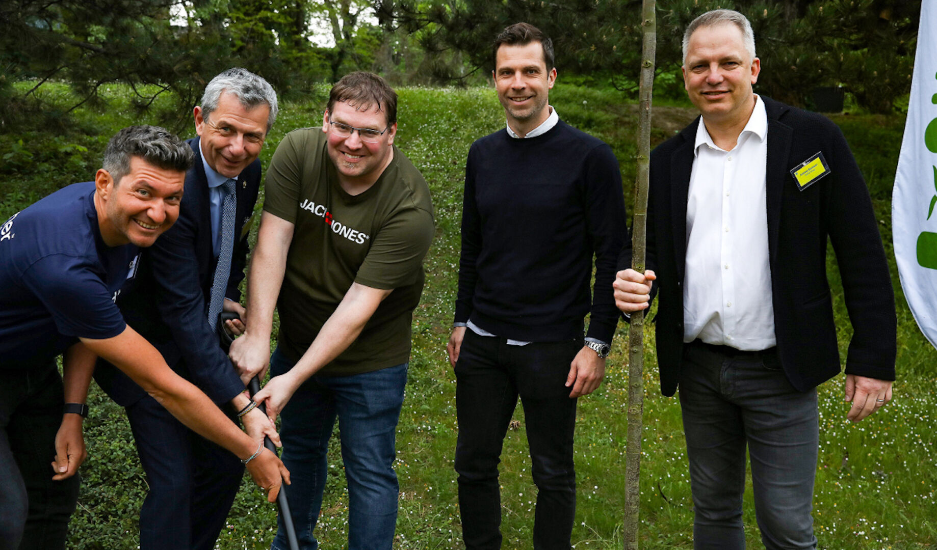 Gruppenbild im Garten