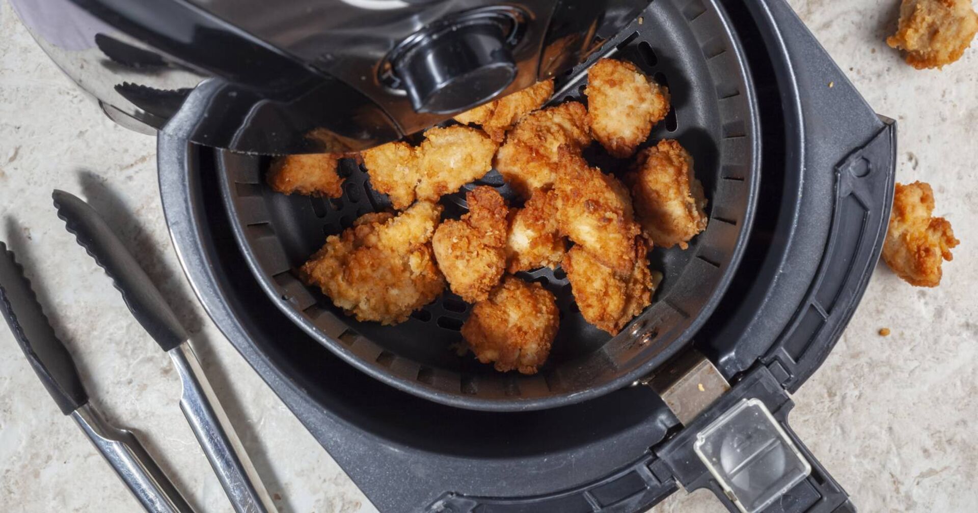 Im Airfryer zubereitete Chicken Nuggets