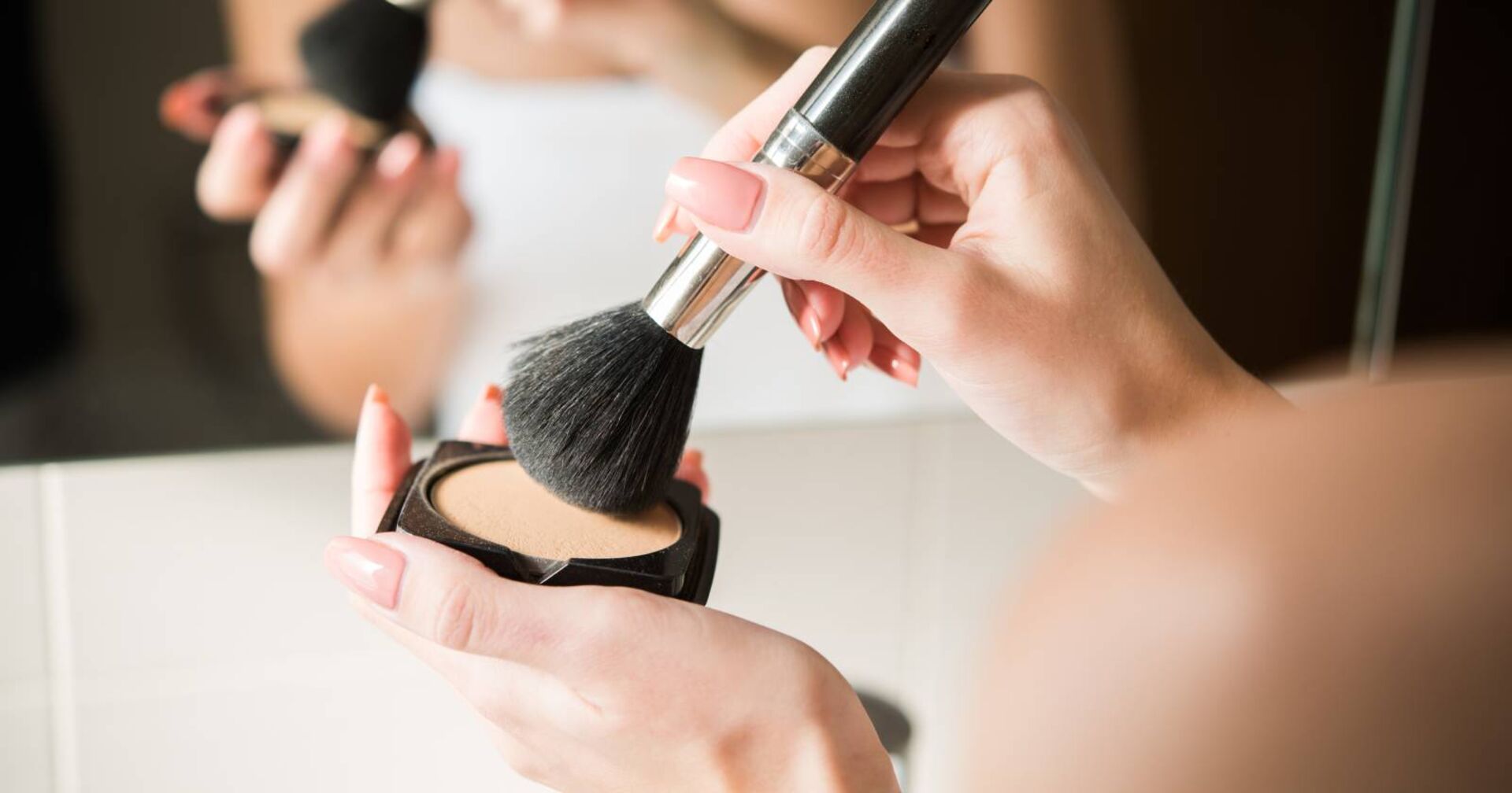 Nahaufnahme eines Puderdöschens