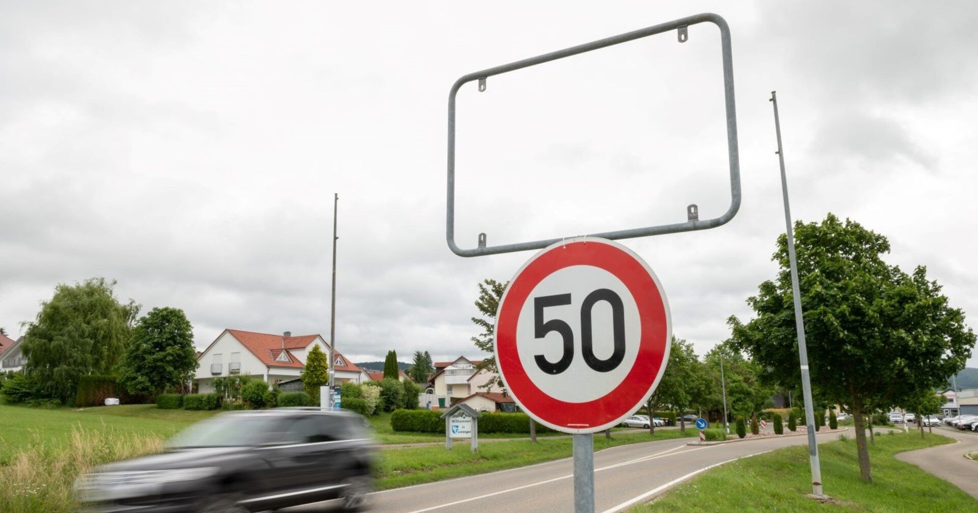 Gerüst ohne Ortstafel.