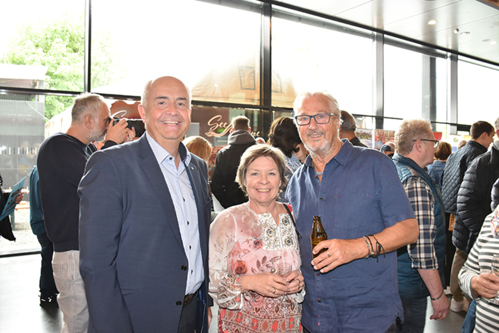 Götzis Bürgermeister Manfred Böhmwalder mit Barbara und Helmut Metzler (FBT Koblach)