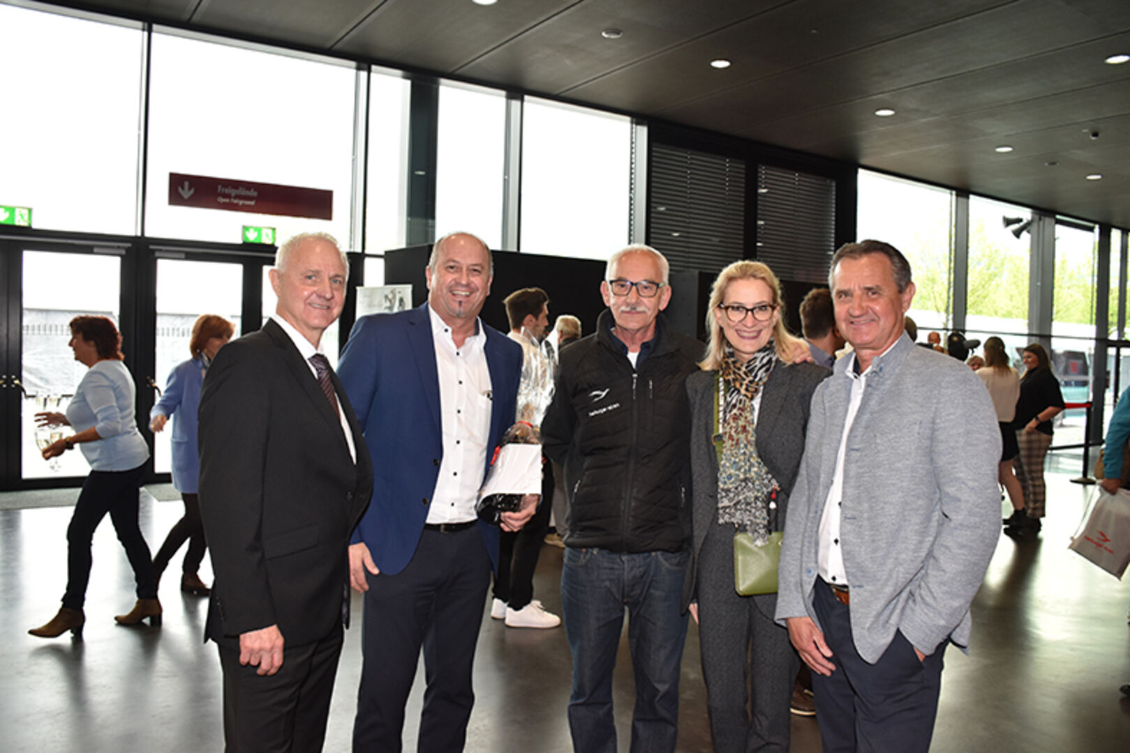 GF Dieter Herburger, Andreas Strauch (SERVICE-REISEN), Robert Dietrich (lBusfahrer), GF Kristiane Heyne-Strauch (SERVICE-REISEN, Giessen), GF Werner Herburger