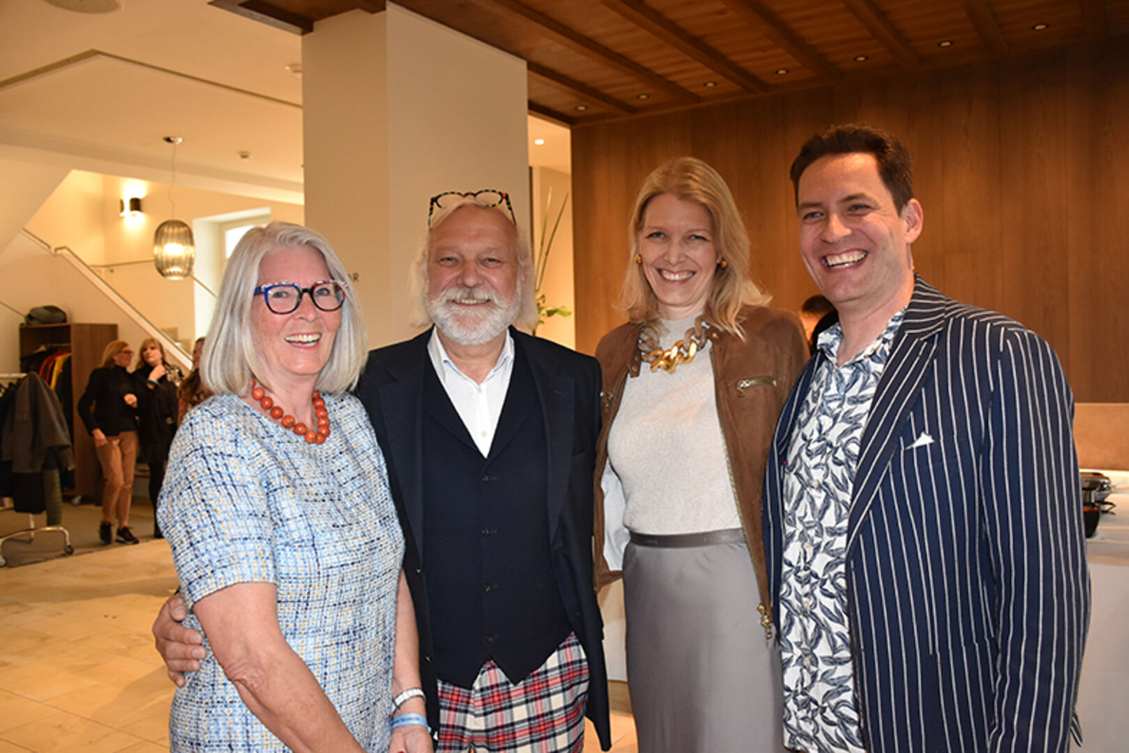 Judith und Hannes Breuss (Tiny Häuser am Bodensee) mit Marlies und Matthias Jakob