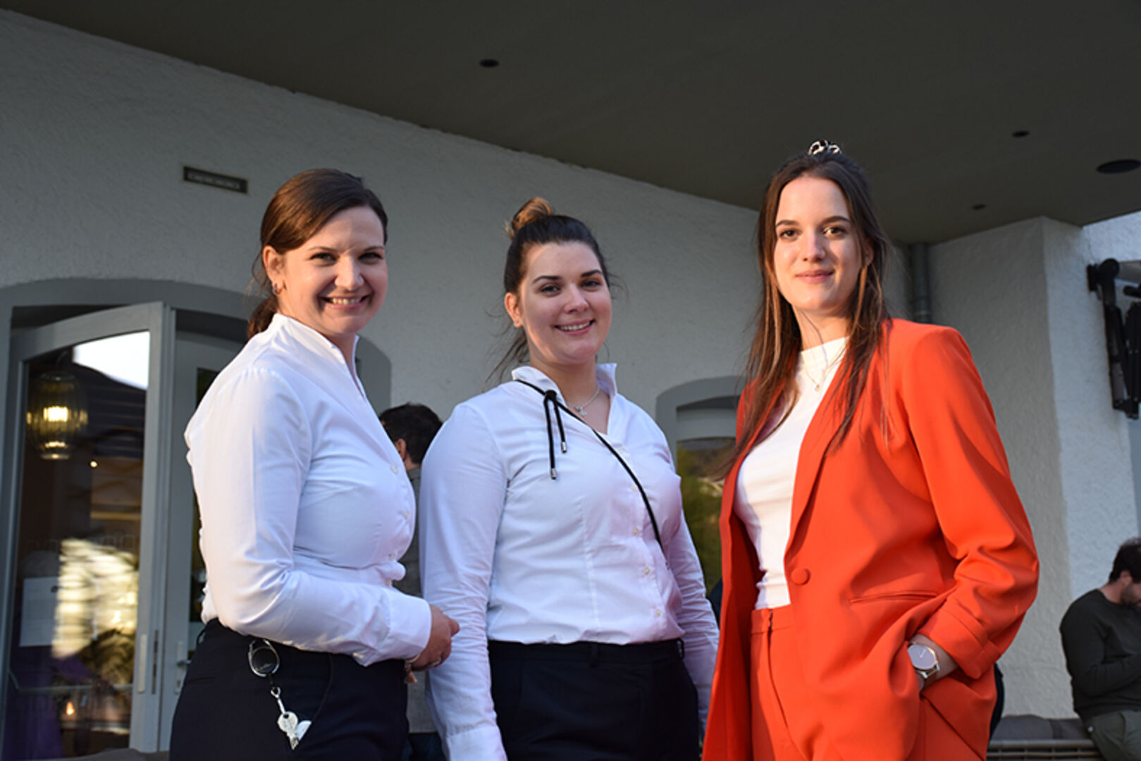 Corina Gomm und Aileen Drexel (Eventmanagement Seehotel) und Kathrin Platzer (GF Assist. Peppercollection)