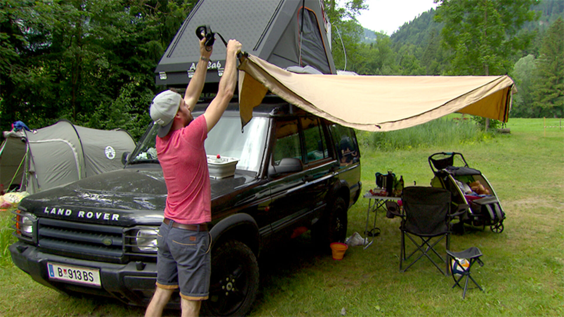 Dachzelt mit 270 Grad-Windmarkise