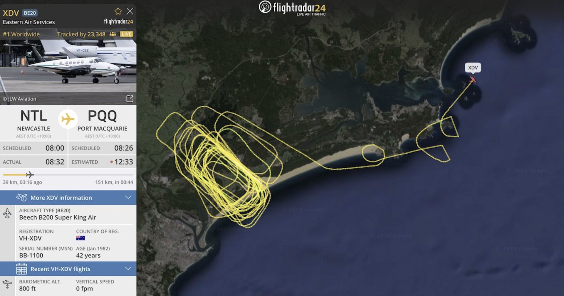 Ein Bild von Flightradar24 zeigt den Kreisflug über dem Flughafen.