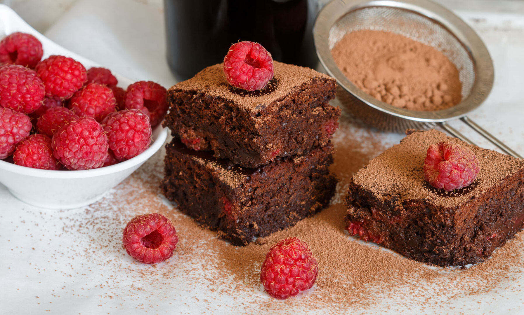 Himbeer-Brownies | Credit: iStock.com/La_vanda