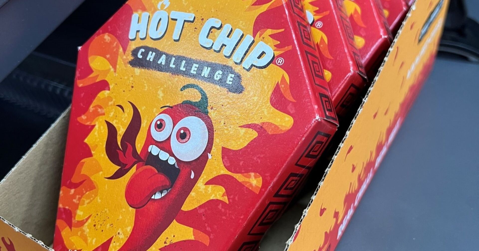 Die Packung des Produkts &quot;Hot Chip Challenge&quot;