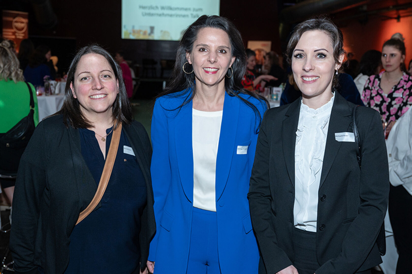 Renate Heer (Renates Torten Design), Silke Hagen-Jurkowitsch (Eins-Sein), Michaela Waibel (BWD Steuerberatung) (v. li.)