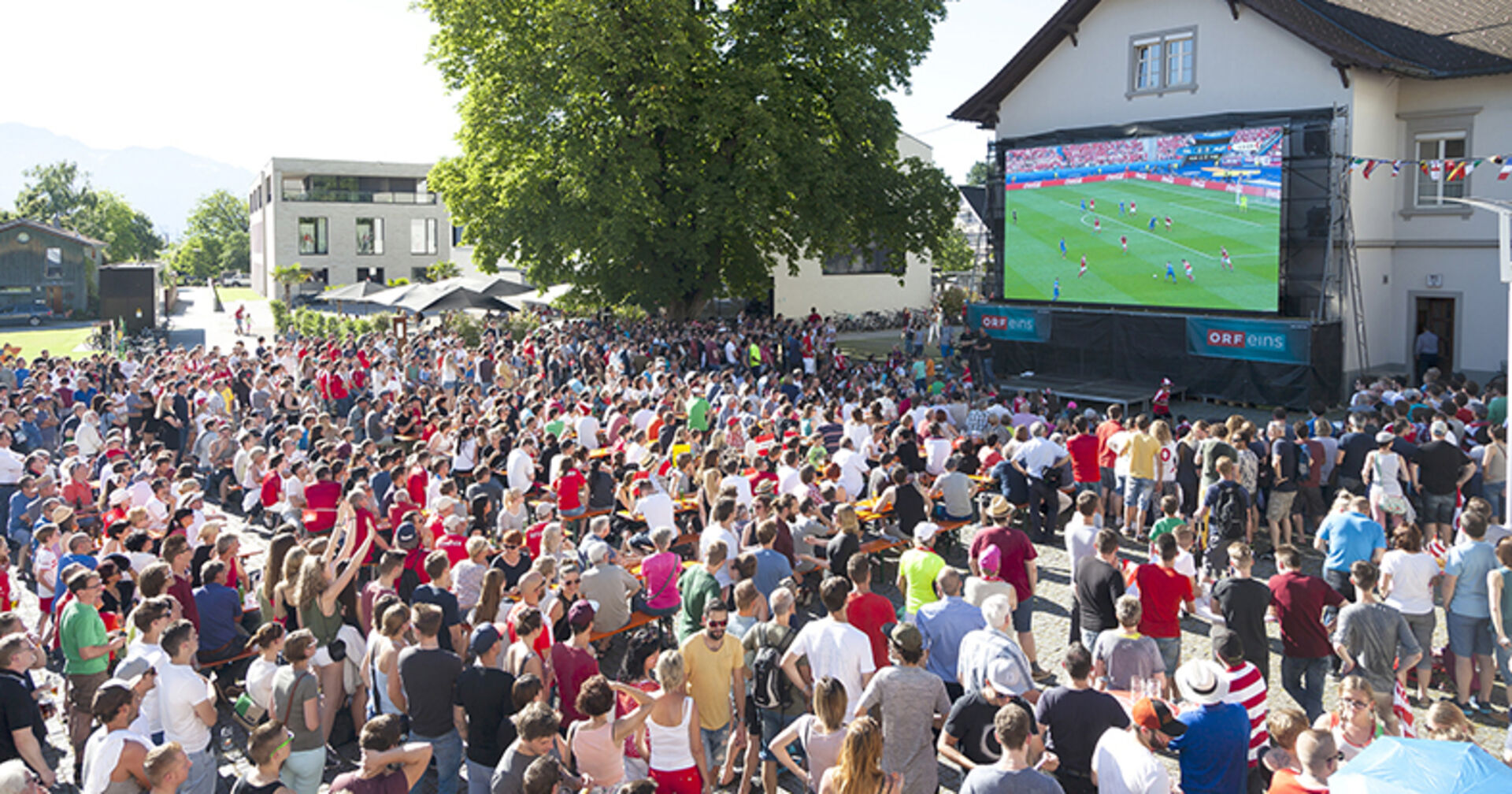 Beste Stimmung ist beim EM-Public-Viewing am Rankweiler Marktplatz garantiert.
