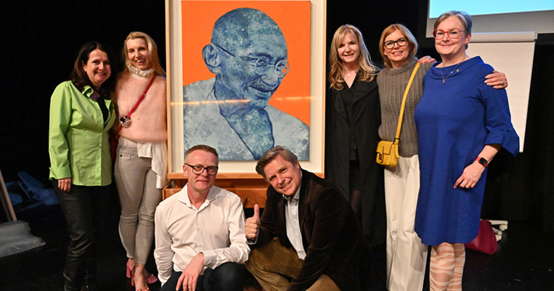 Bild von Geronimo Mattle, Käuferin und Mitglieder des LC Rheintal AmKumma