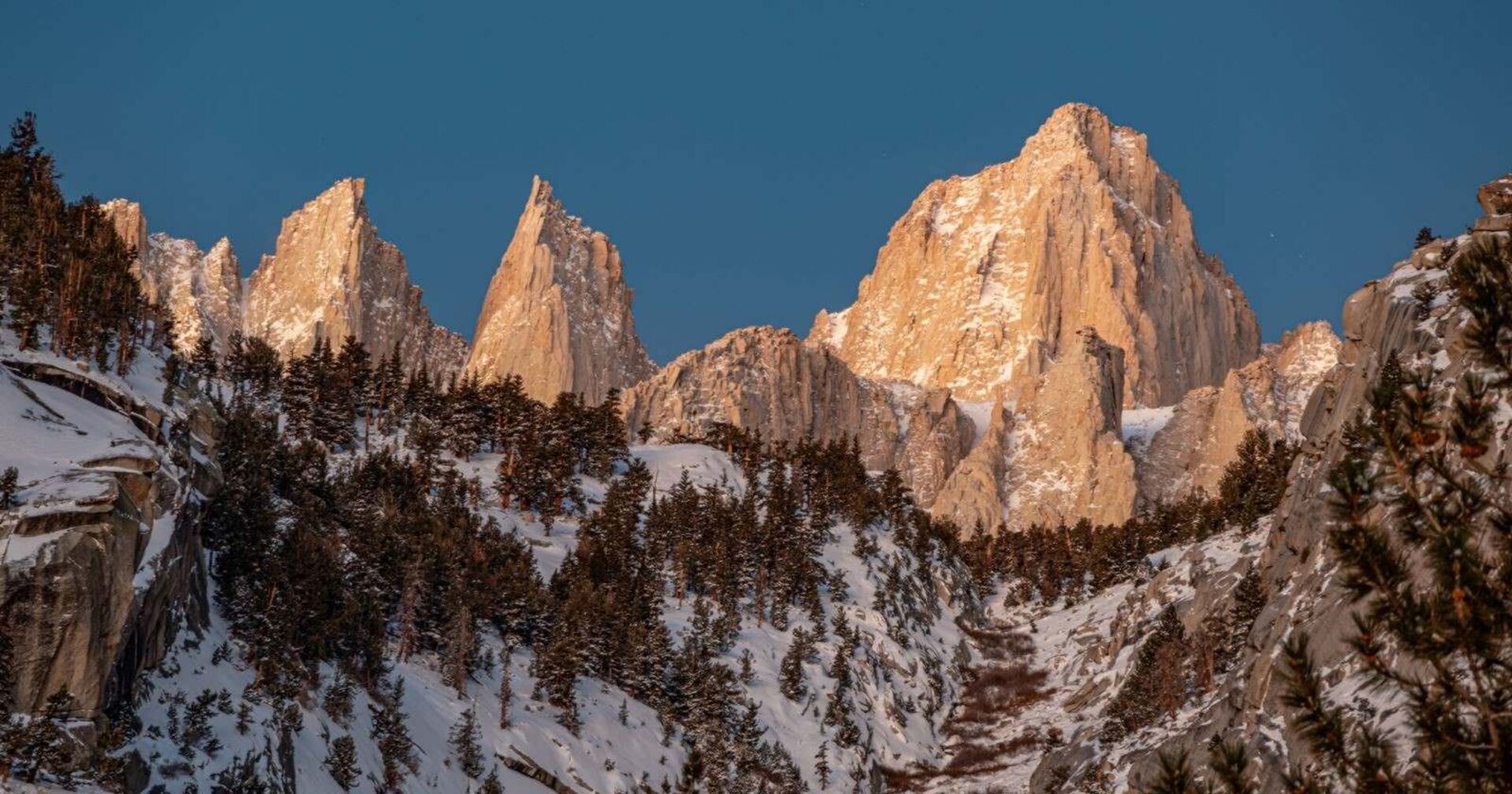 Bergmassiv des Mount Whitney in Kalifornien..