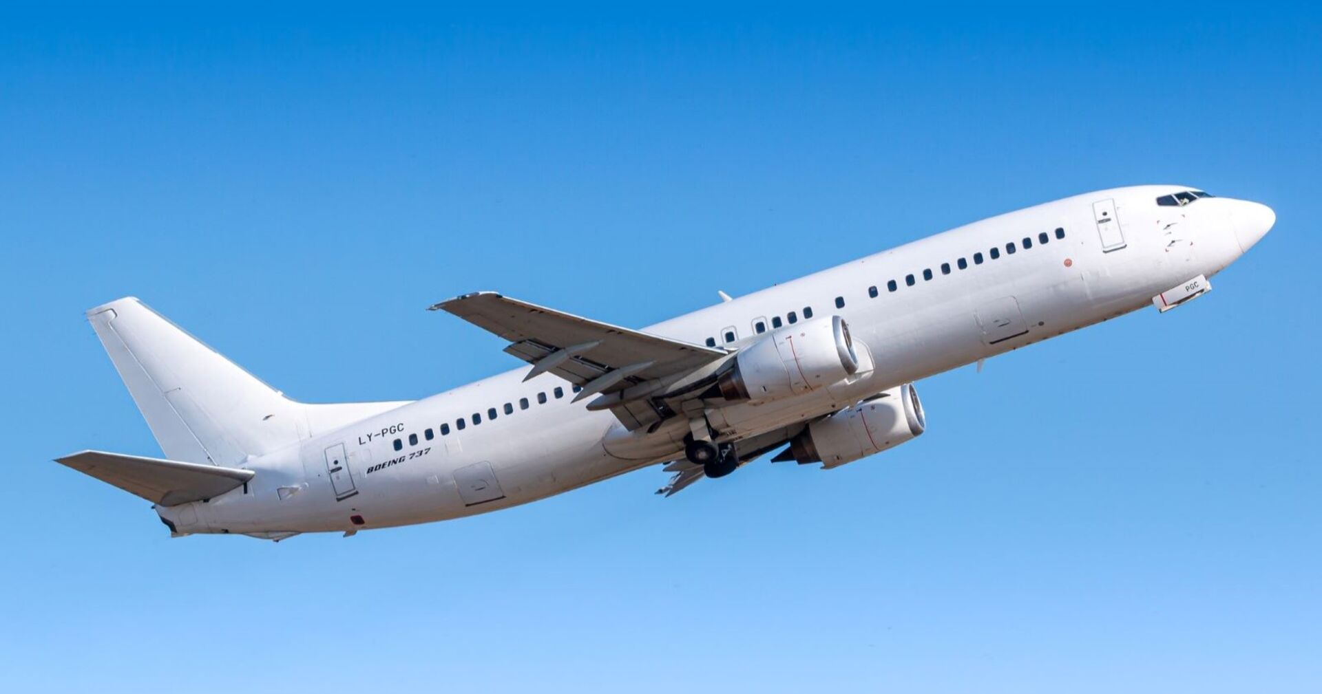 Eine  Boeing 737 Max in der Luft