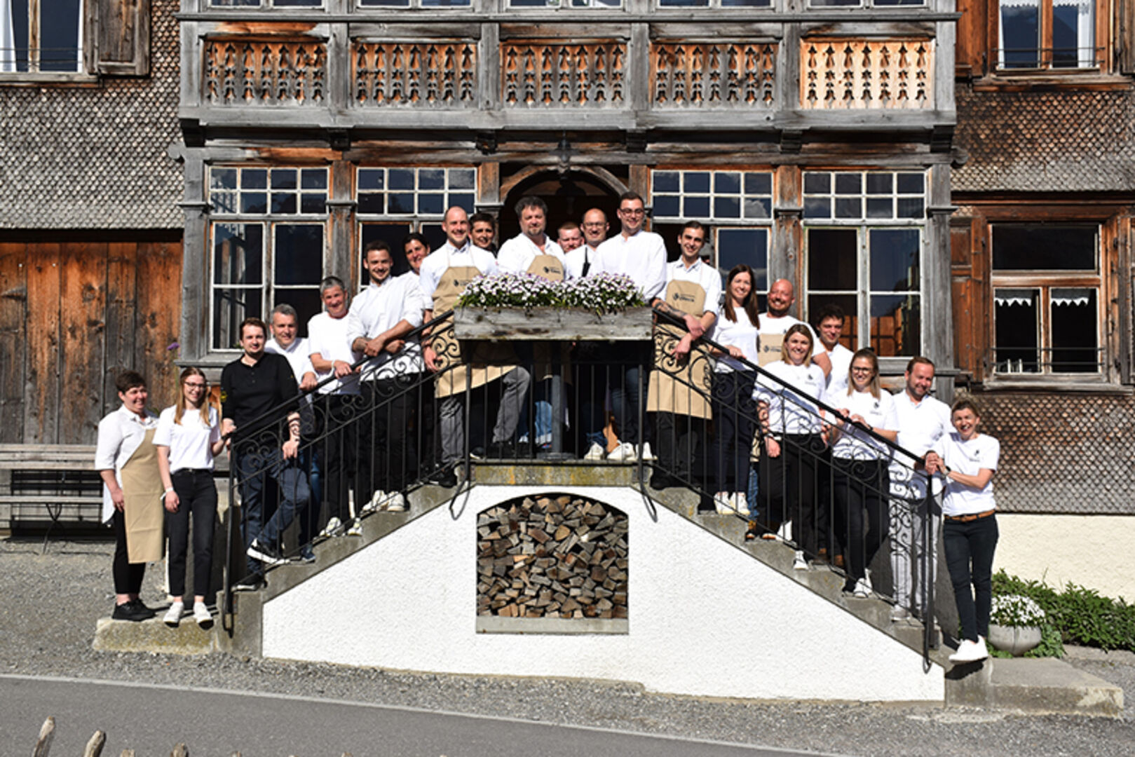 Das Team der Bergbrennerei &amp; Gasthaus Löwen