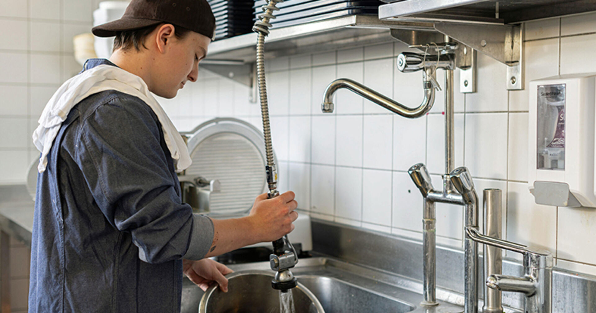 Verschiedenste Sommerjobs findet man in der aha-Ferienjobbörse.