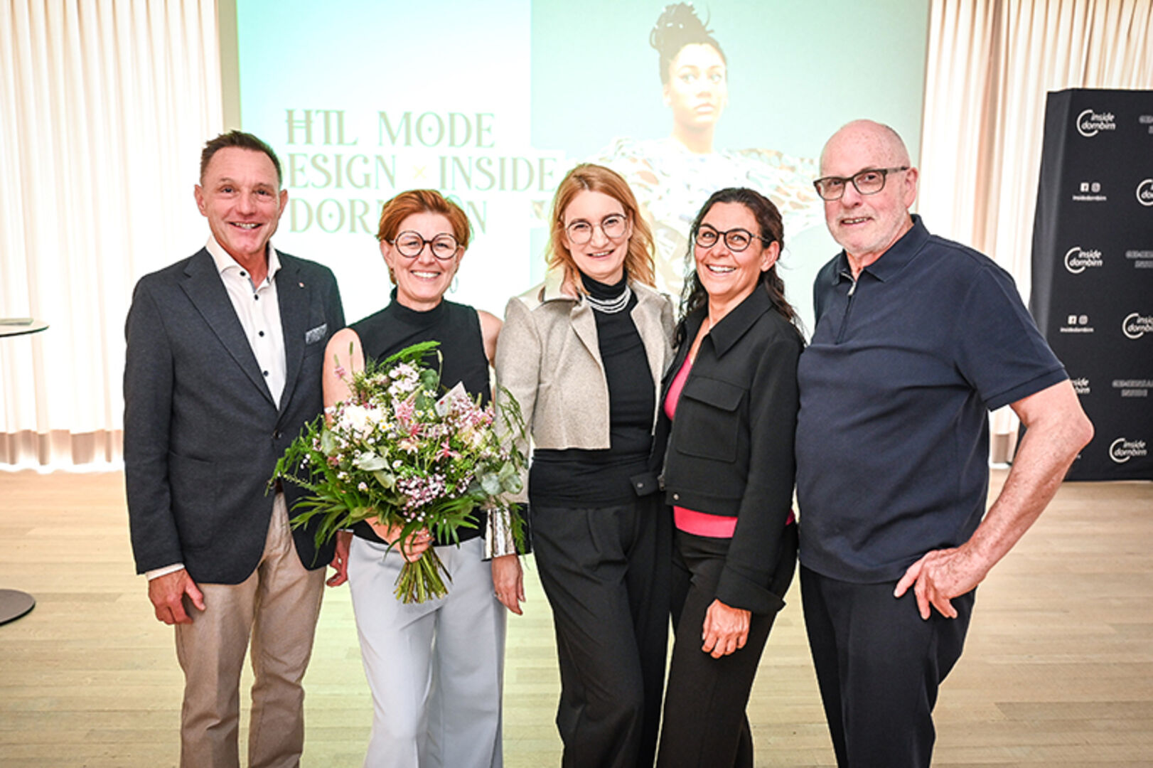 HTL-Direktor Michael Grünwald mit inside-G Heidi Mark und den beiden Organisatorinnen  Annemarie Prirsch und Corinna Stocker sowie dem ehemaligen HTL-Direktor Herbert Hug (v. li.)