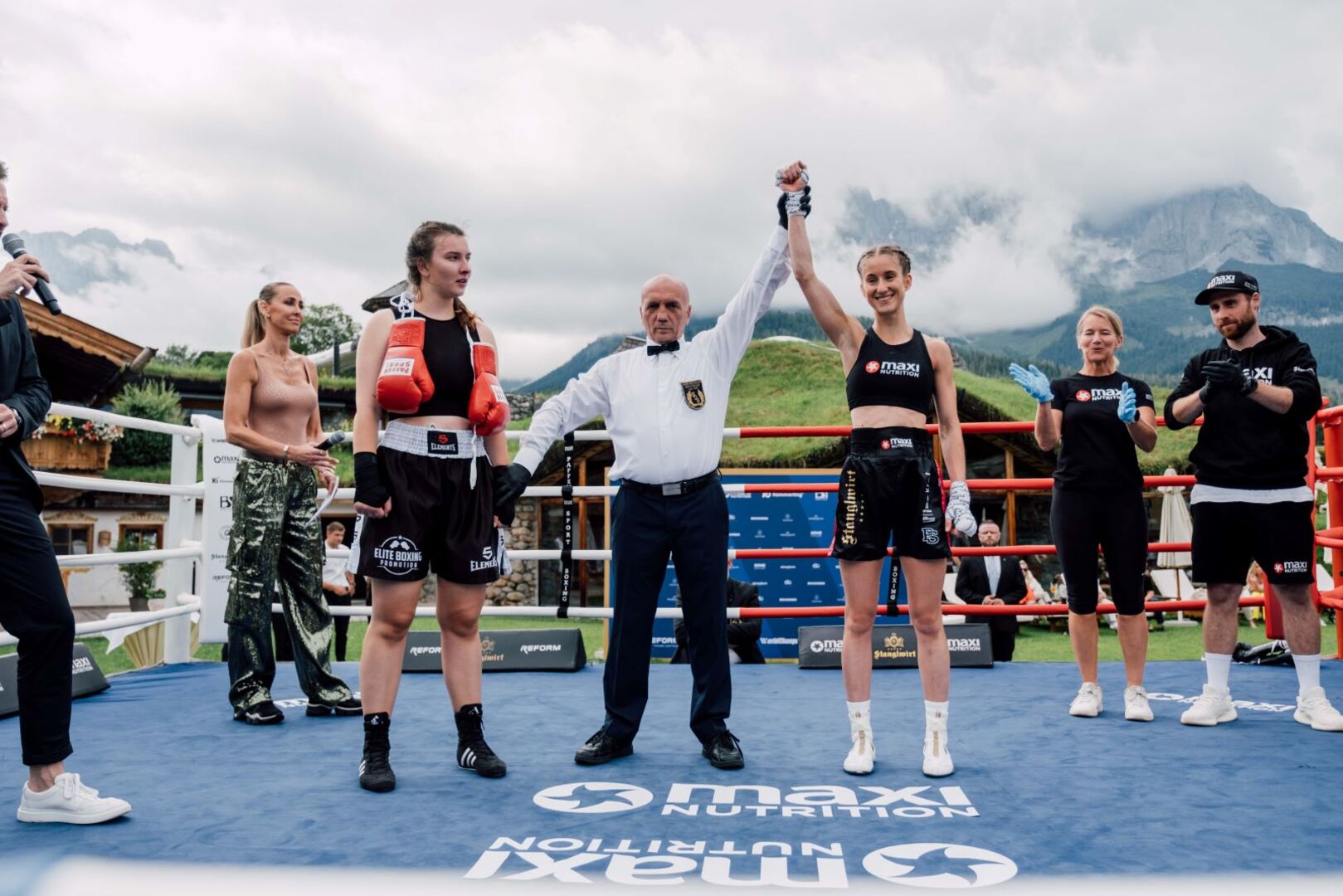 Elisa Frey im Ring vorm Stanglwirt