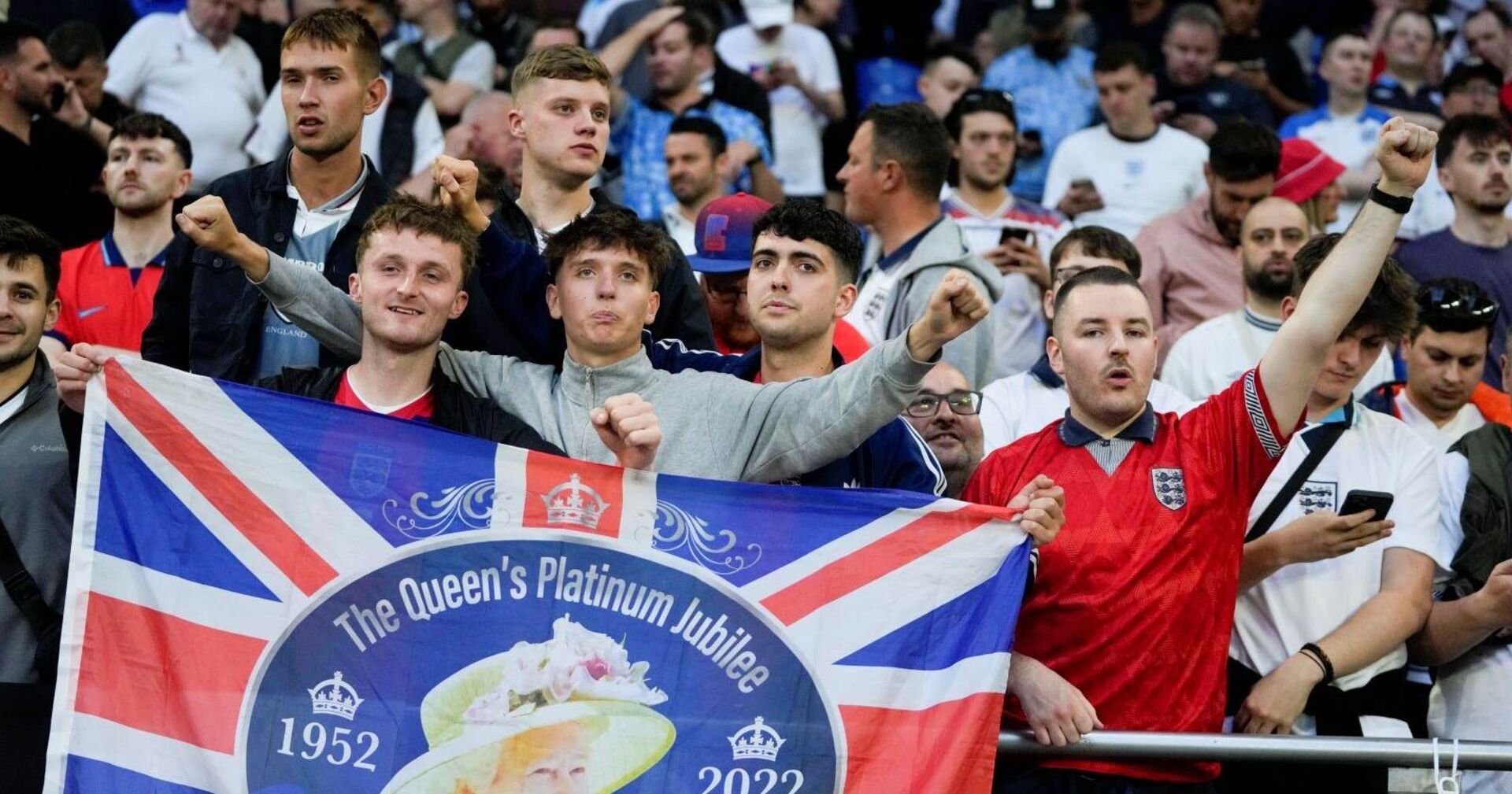 Englische Fans im Schalke-Stadion.