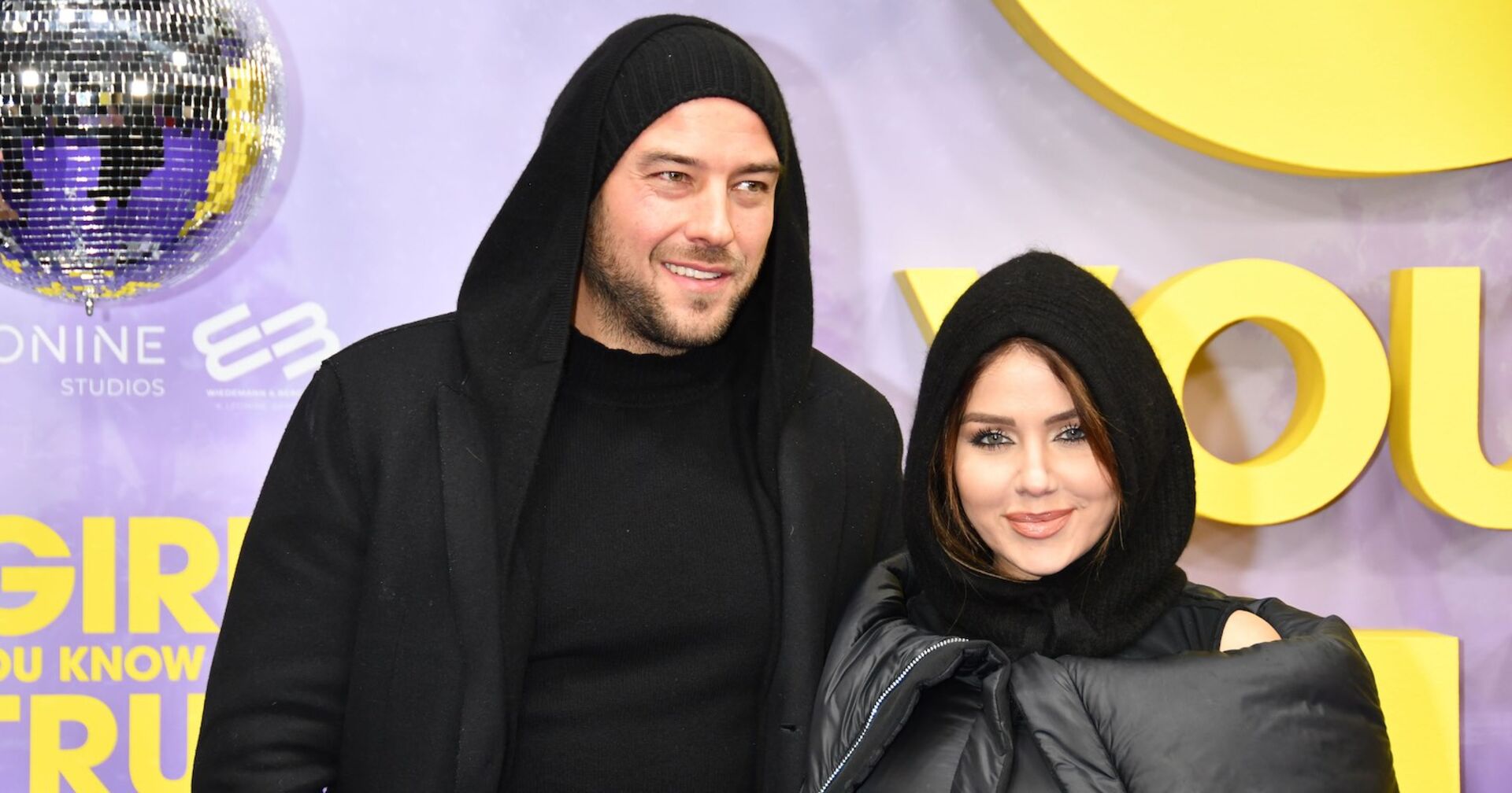 Kim Gloss und Mann Alexander Beliaikin bei einem Event.