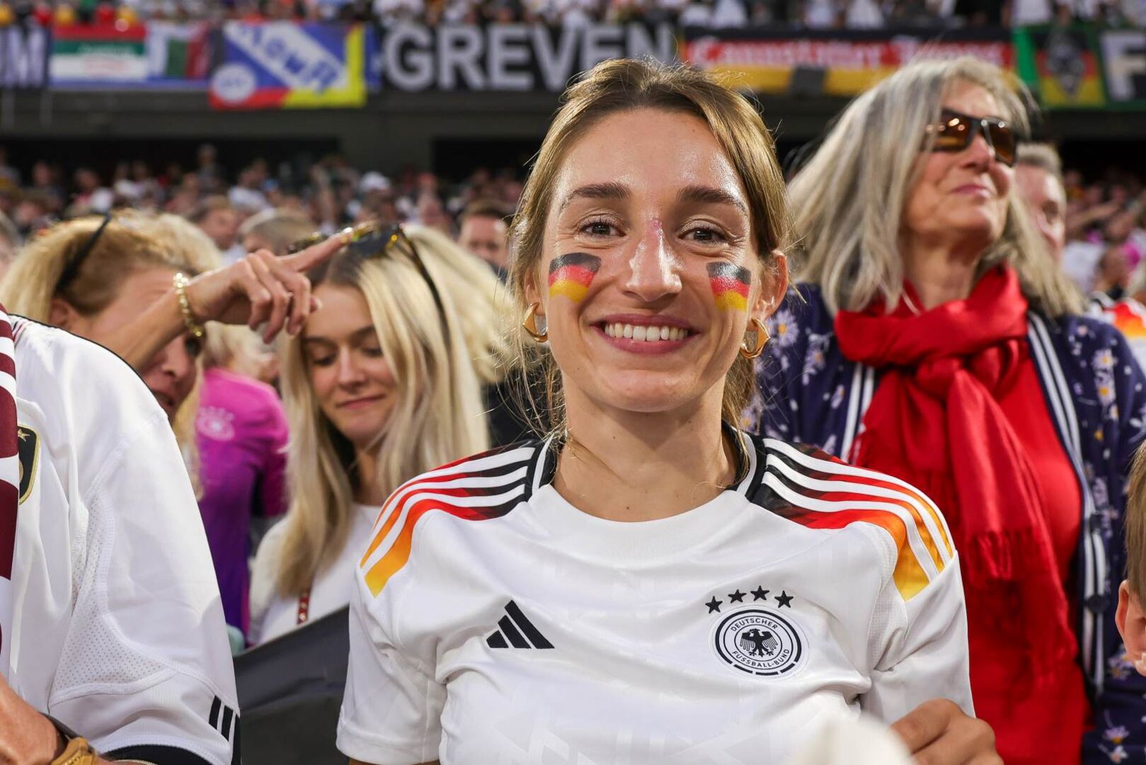 Lena Wurzenberger beim EM-Auftaktspiel in München.