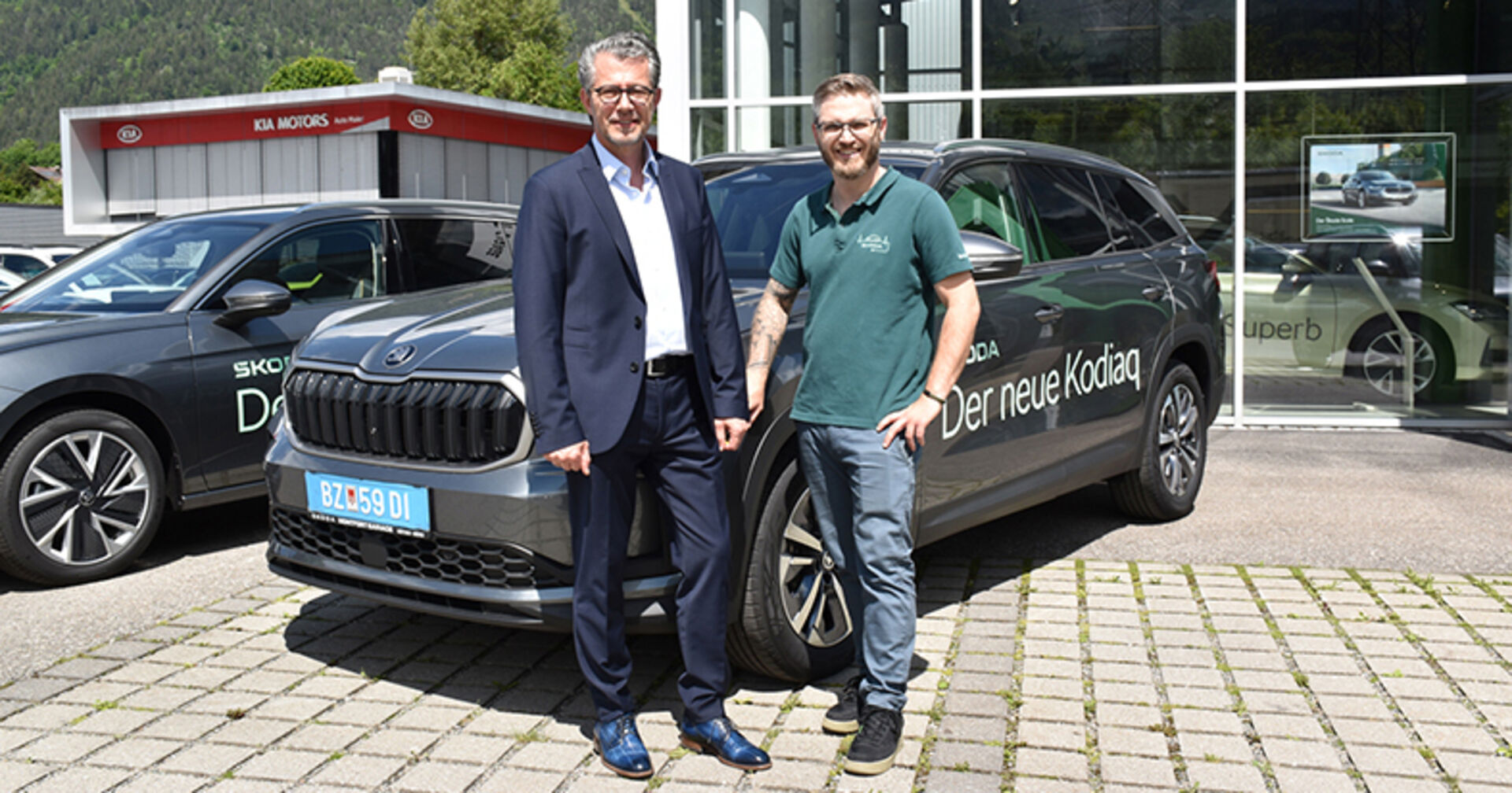 Von der Montfort Garage Bürs: Standortleiter Werner Marent und Skoda-Verkaufsberater Christoph Grabher