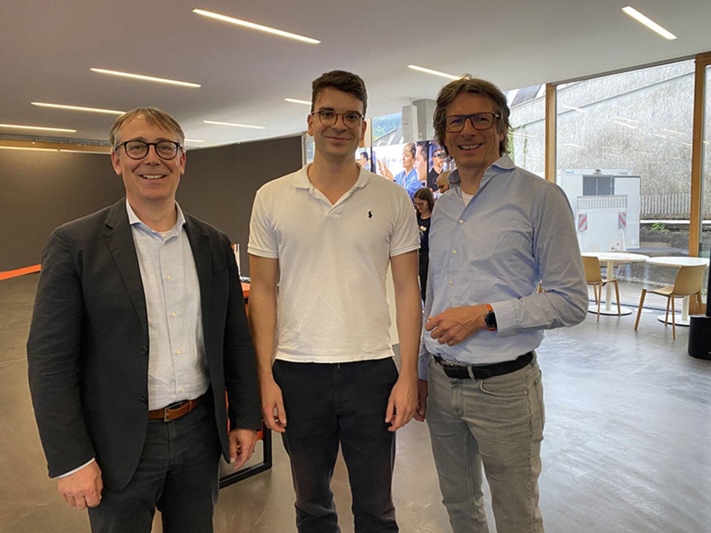 Gerhard Humpeler (Blum), GF Roberto Quendolo (Junge IV) &amp; Nicholas Zumtobel (Zumtobel Group) (v. li.)