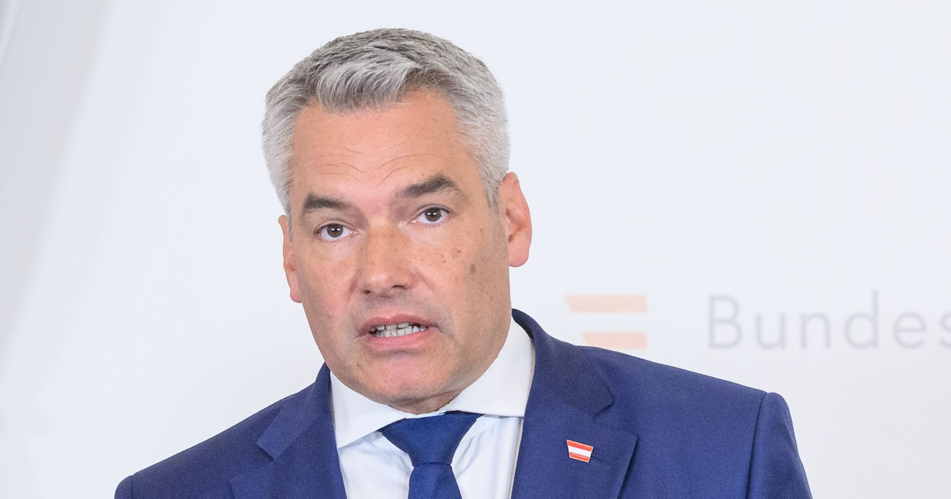 Bundeskanzler Karl Nehammer im Porträt