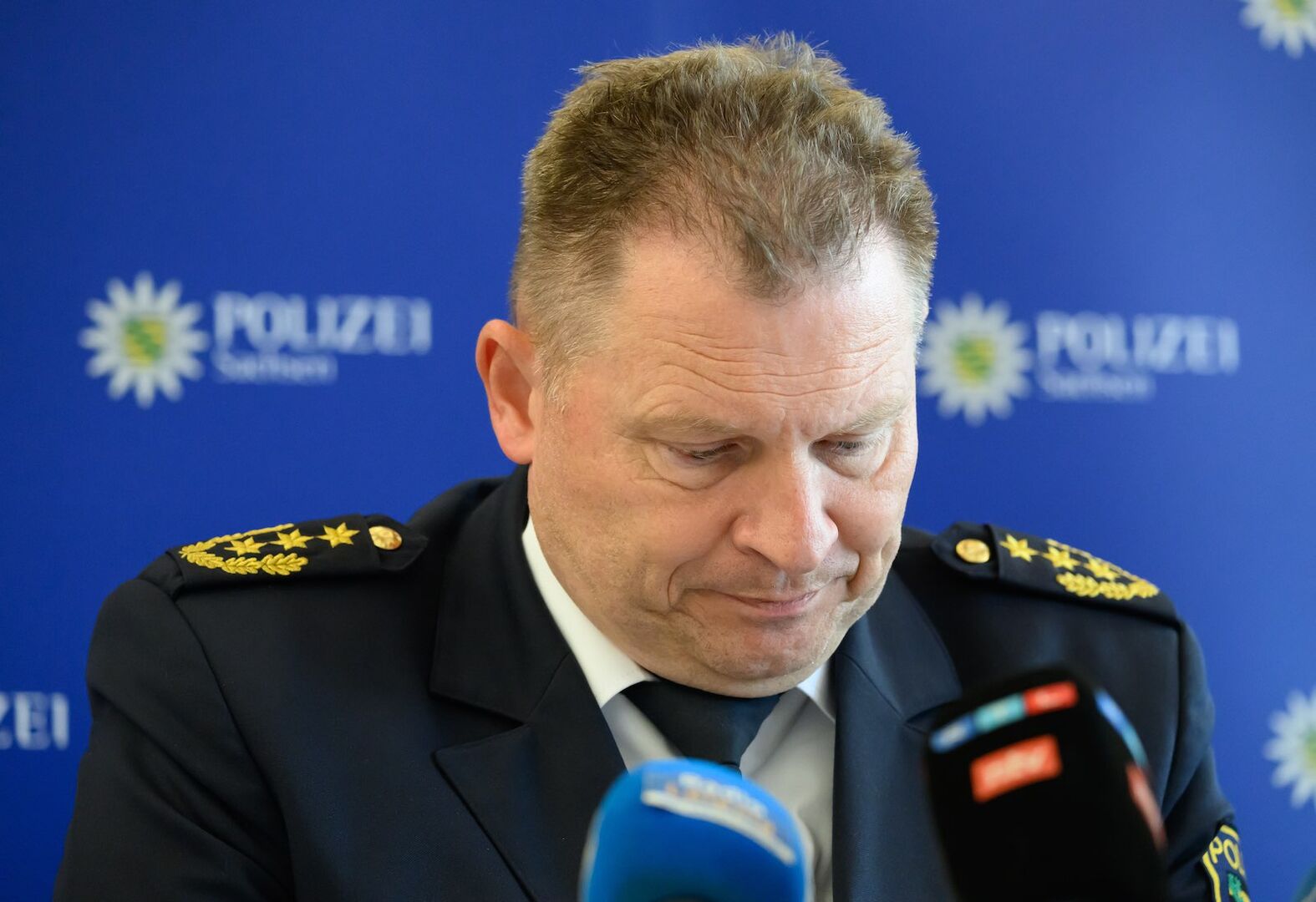 Polizeipräsident Carsten Kaempf bei der heutigen Pressekonferenz.