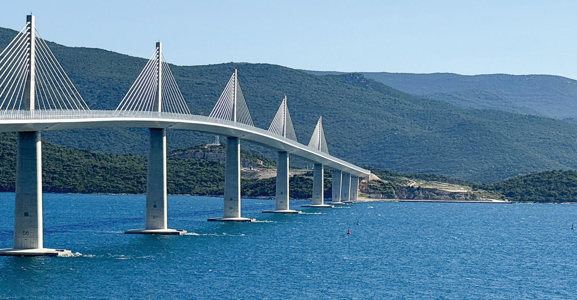Brücke nach Pelješac