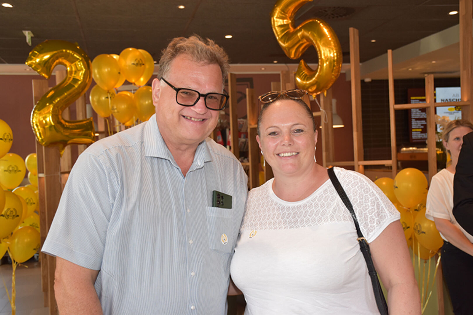 Edgar Schieder und Carmen Netzer (Plex AG, Partner für Standortorganisation)