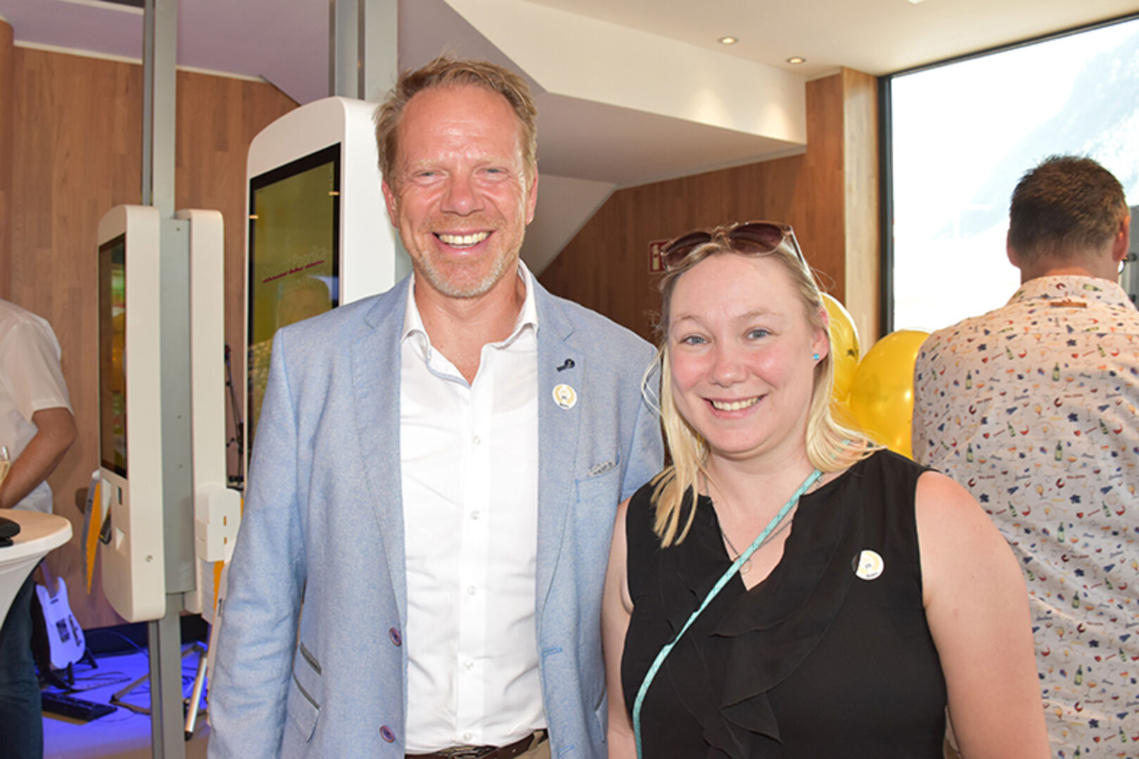 Von der Hochland Group (Käselieferant) Vertriebsdirektor Michael Lohrmann und Eileen Müther (Sales Managerin)