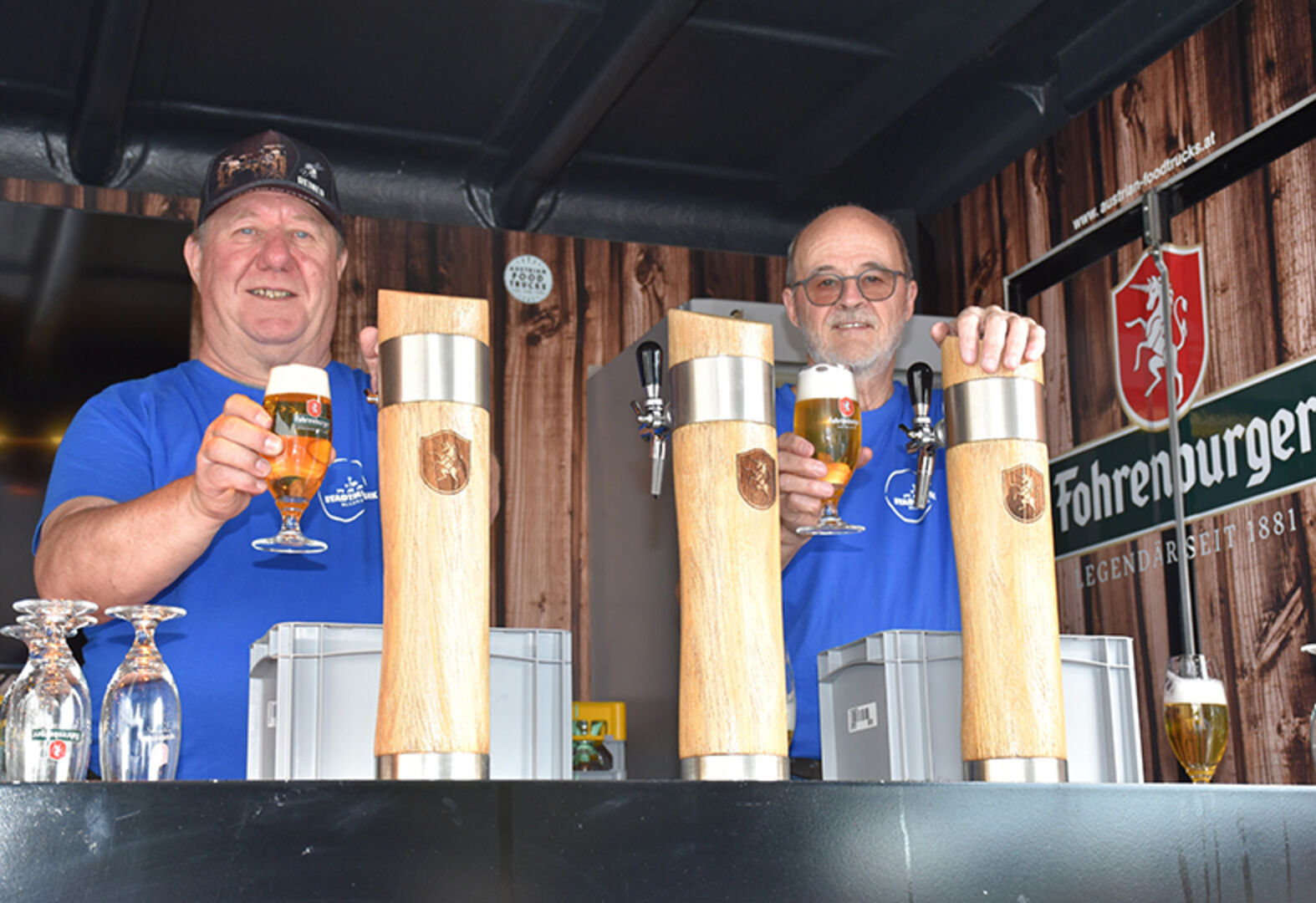 S‘Bierle kommt von Fohrenburg aus Bludenz: Reiner Tschenett und Gert Muther von der Stadtmusik Bludenz