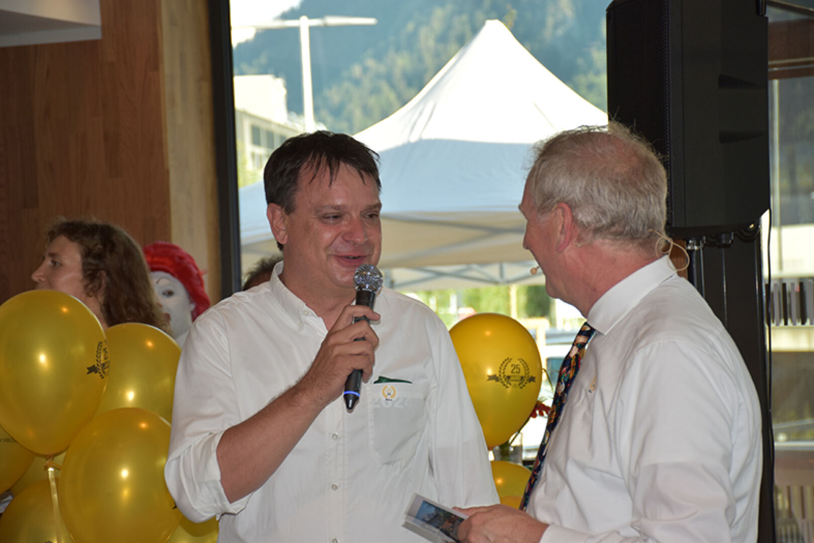 Philipp Tomaselli (Bauunternehmer Tomaselli Gabriel Bau) und Loek Versluis
