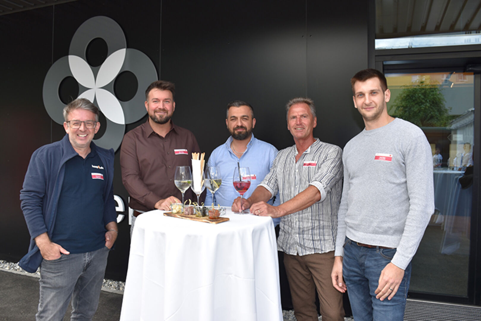 Von der haag vkw GmbH: Christoph Renz, GF Rene Haag, Serkan Cinar, Markus Hack und Peter Rogic bald mit neuem Standort in Hohenems