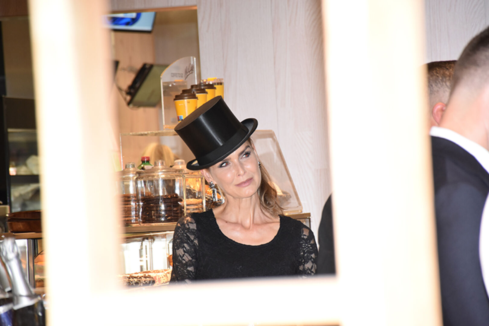 Verzauberte die Restaurant-Gäste im neuen McDonalds Restaurant in Bürs: Kerstin Andreatta (Zauberkunst und Moderation)