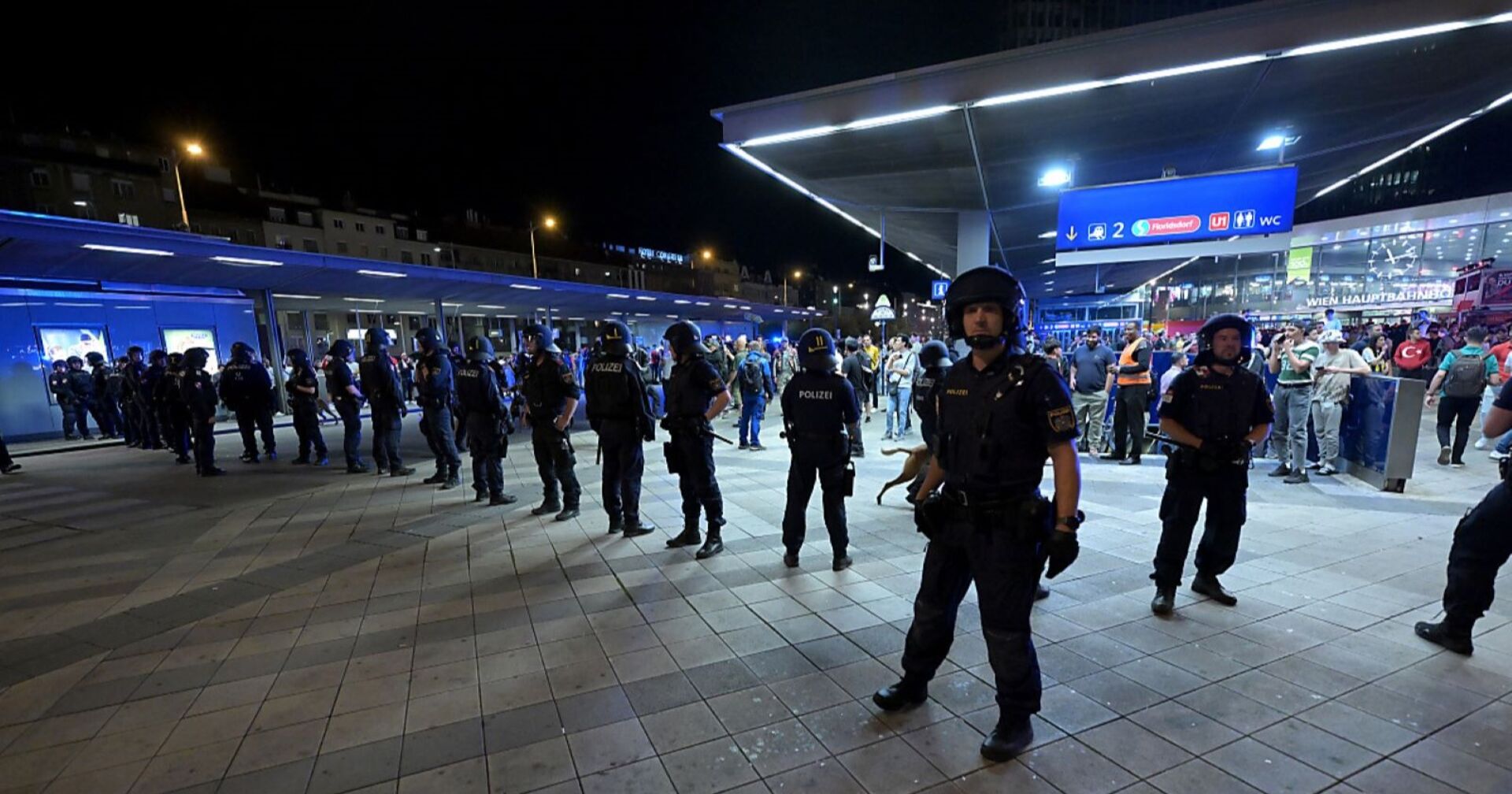 Polizeiaufgebot am Hauptbahnhof