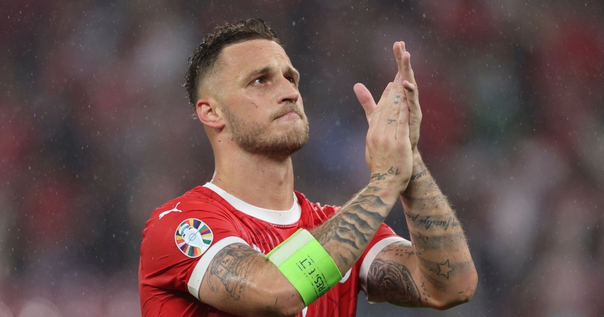 Arnautovic bedankt sich nach dem Spiel bei den Fans
