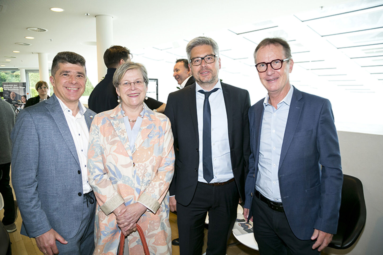 LAbg. Clemens Ender, LAbg. Susanne Andexlinger, Anwalt Hanno Lecher und Guntram Mäser (v. li.)