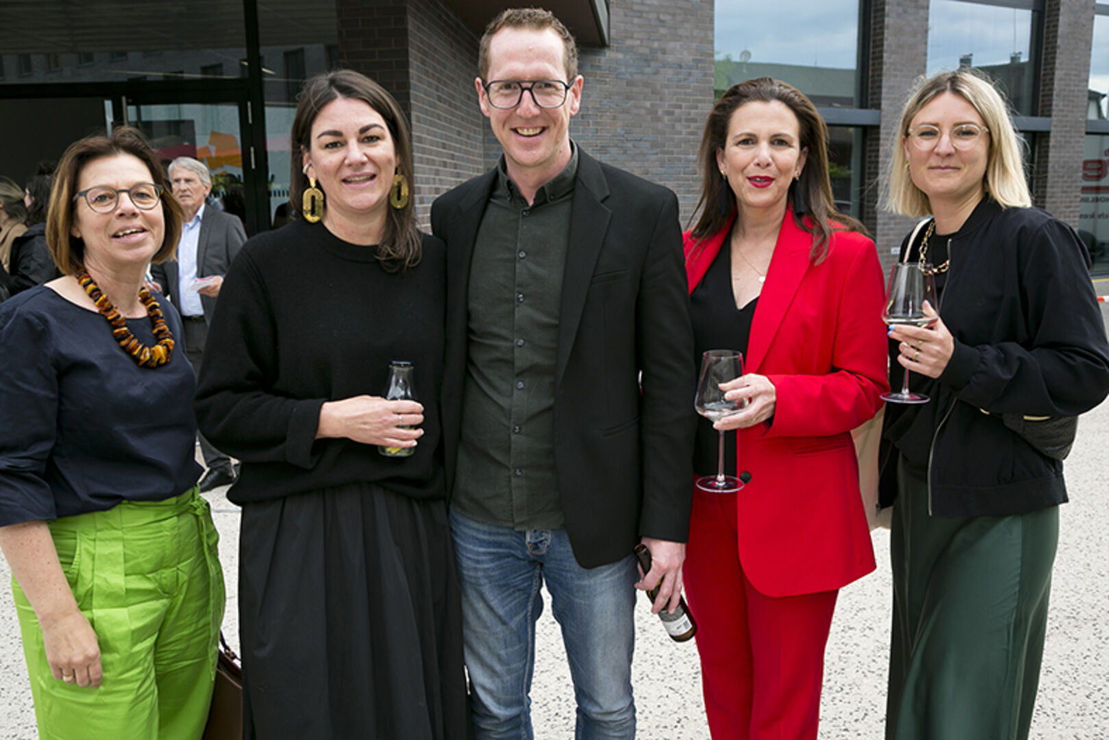 GF Bettina Steindl (CampusVäre), GF Martin Dechant (IKP), SR Karin Feuerstein-Pichler und Theresia Bubik (v. li.)