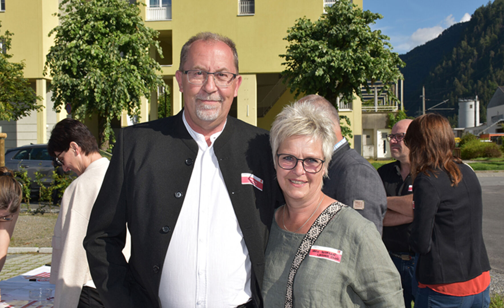 Führten Installationen am neuen Standort aus: Rainer &amp; Susanne Melk (Wagner, Nüziders)