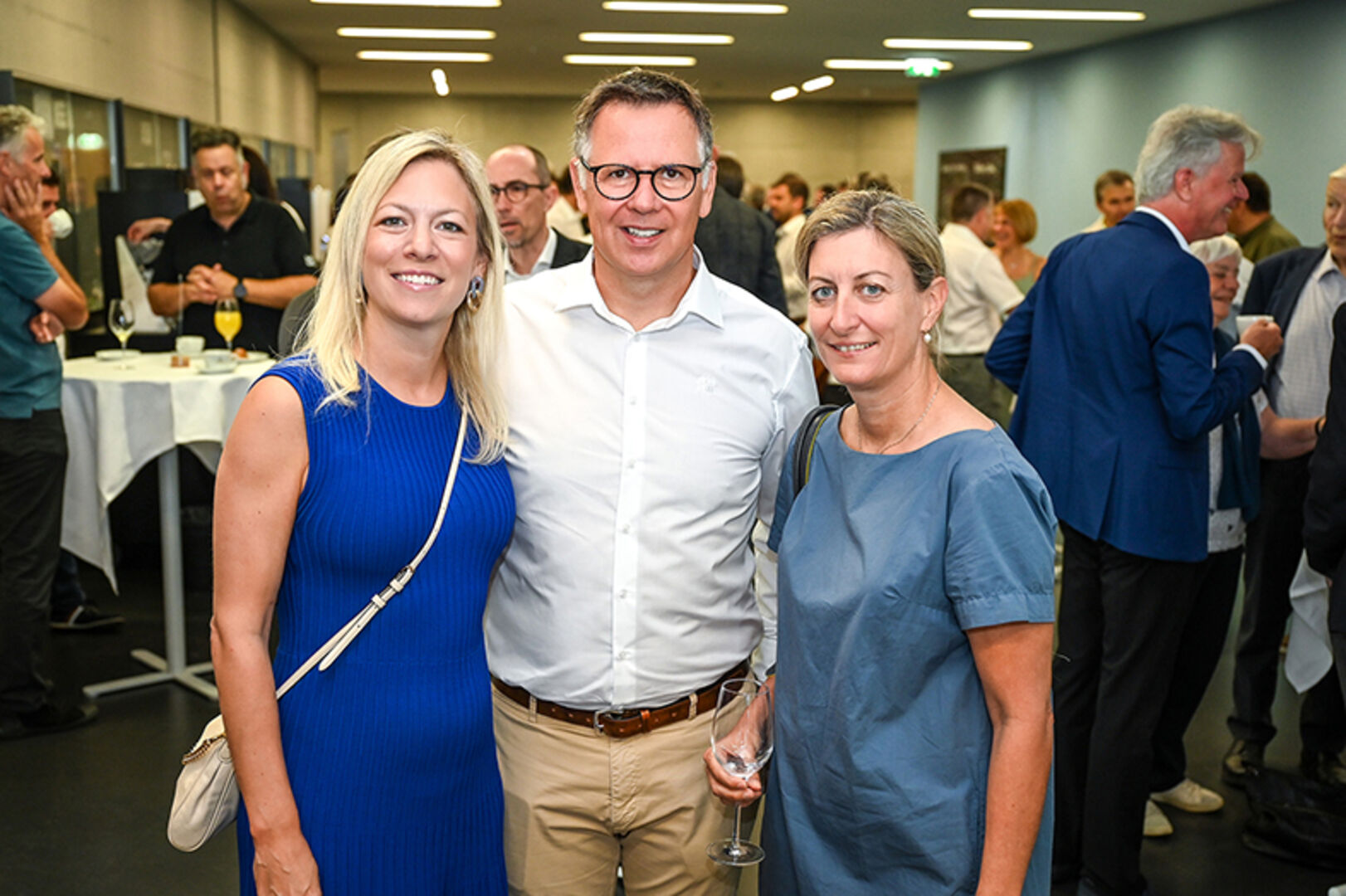 Bianca Huemer &amp; Edgar Fröwis (beide  Institut Dr. Huemer), Barbara Erath-Hutle (Innenarchitektur/Tischlerei) (v. li.)